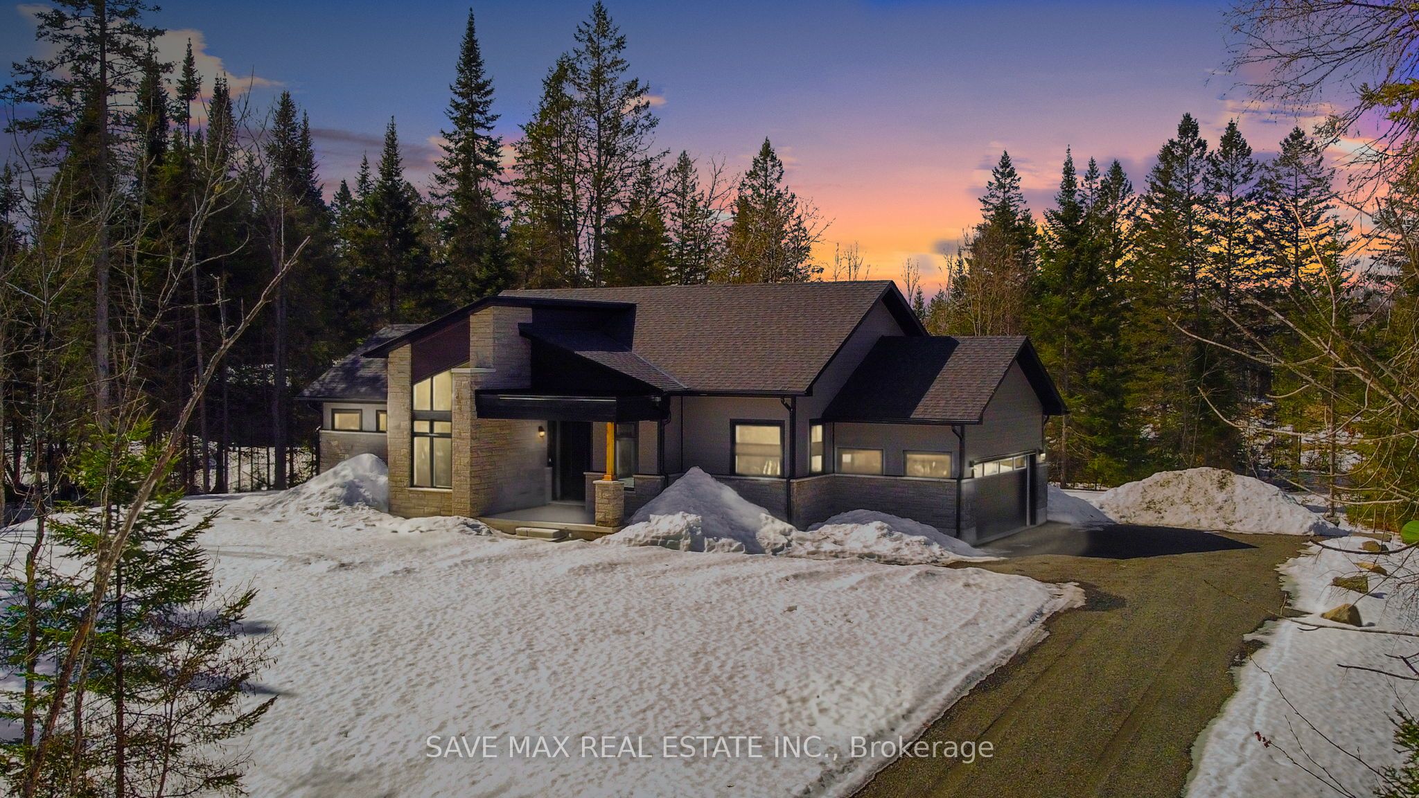 1007 Kingsridge Court Property Photo 1
