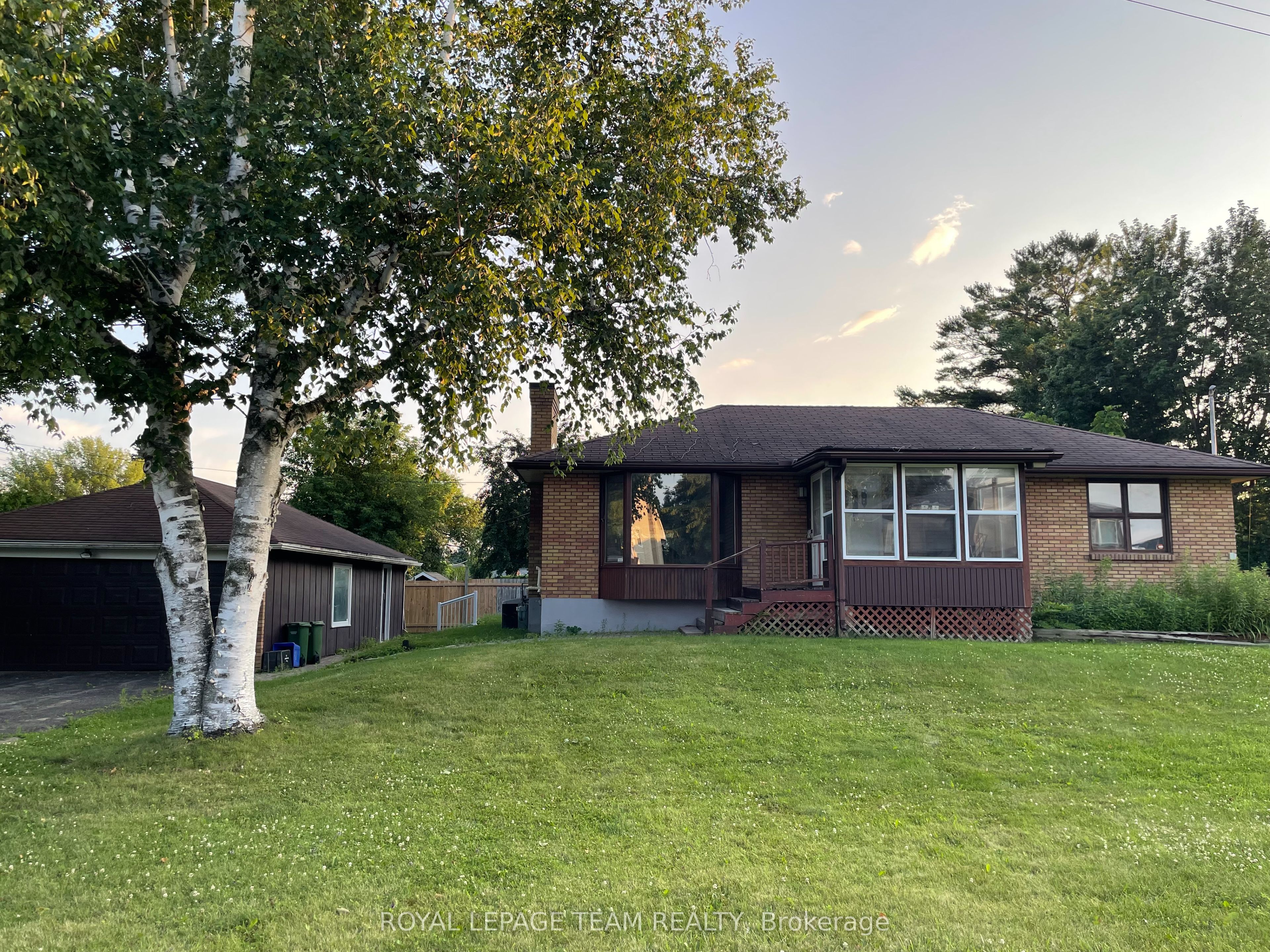 20 Brook Lane Property Photo 2