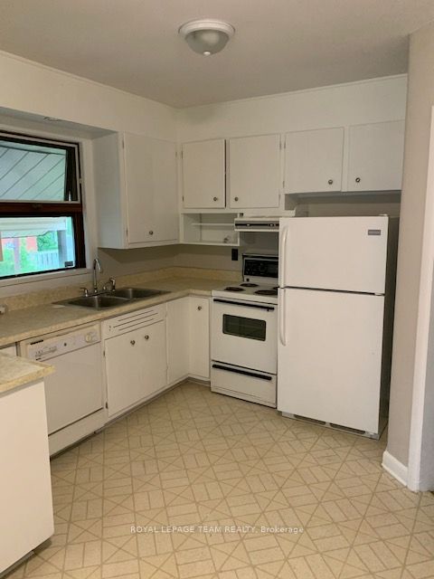 20 Brook Lane Property Photo 8