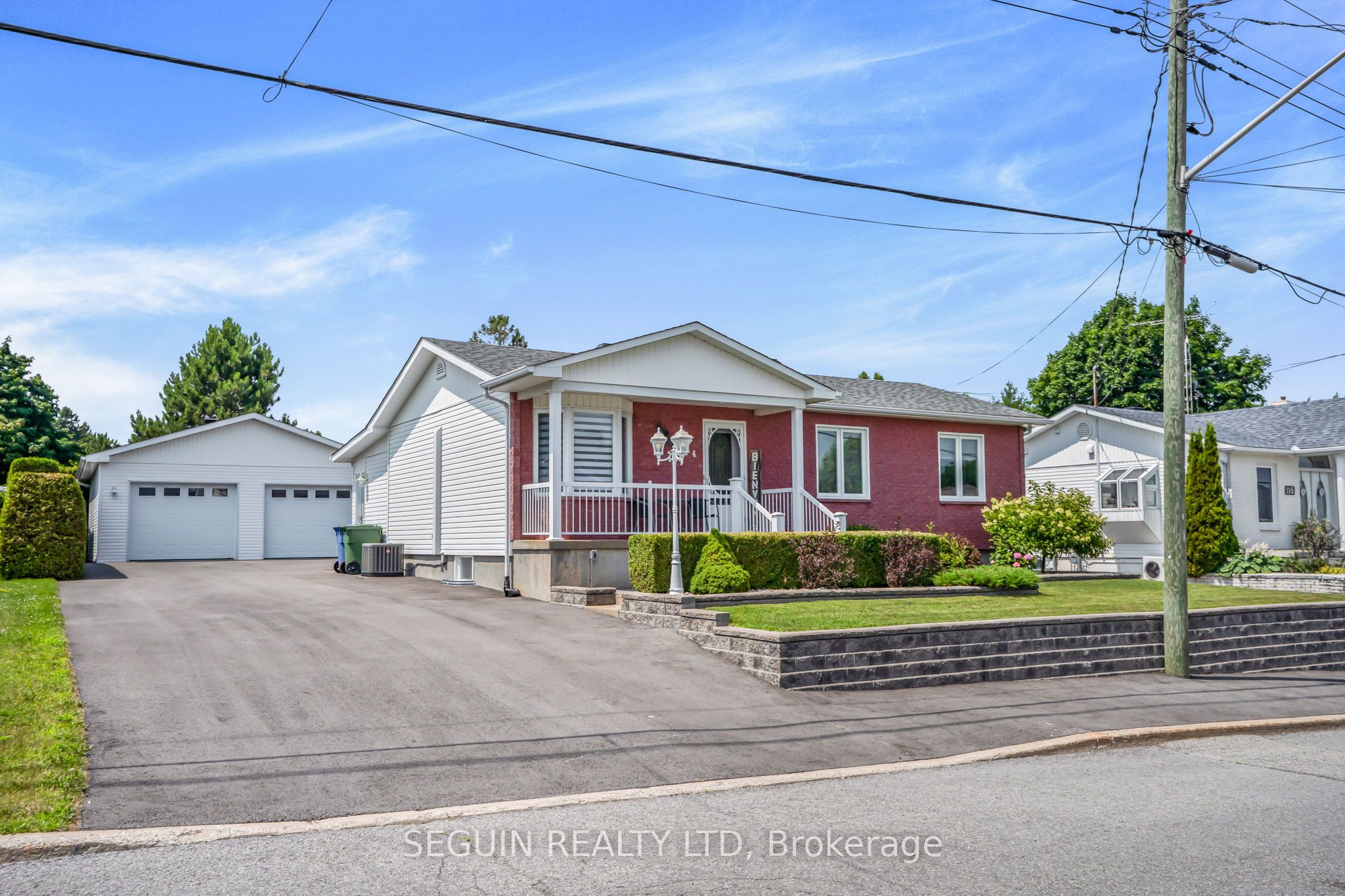 114 Stanley Avenue Property Photo 1