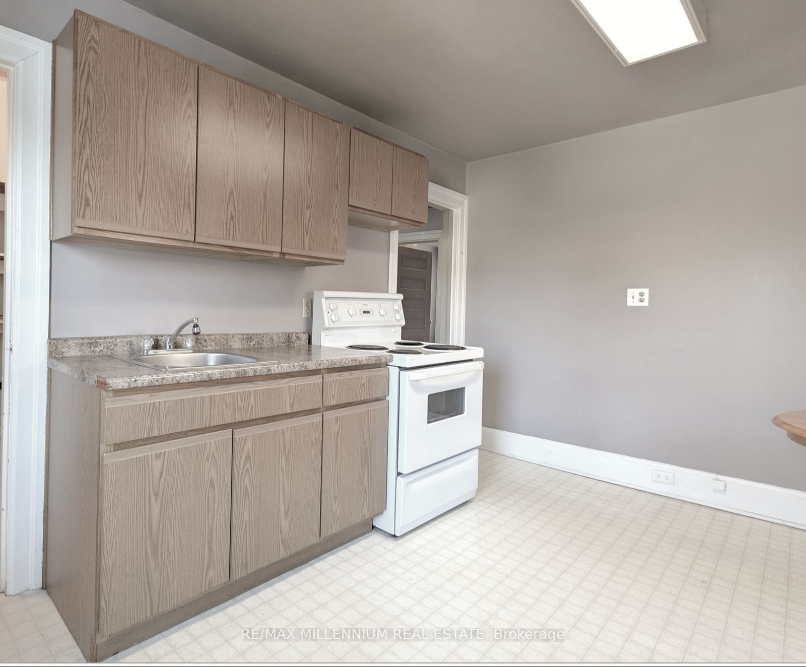 1064 Monmouth Road Property Photo 7