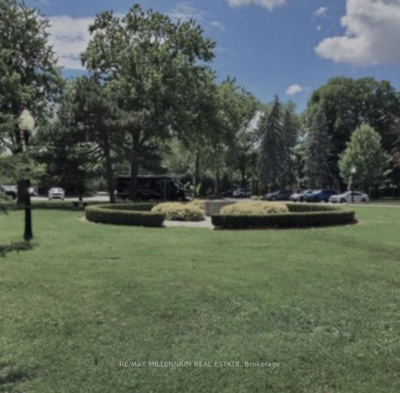 1064 Monmouth Road Property Photo 9