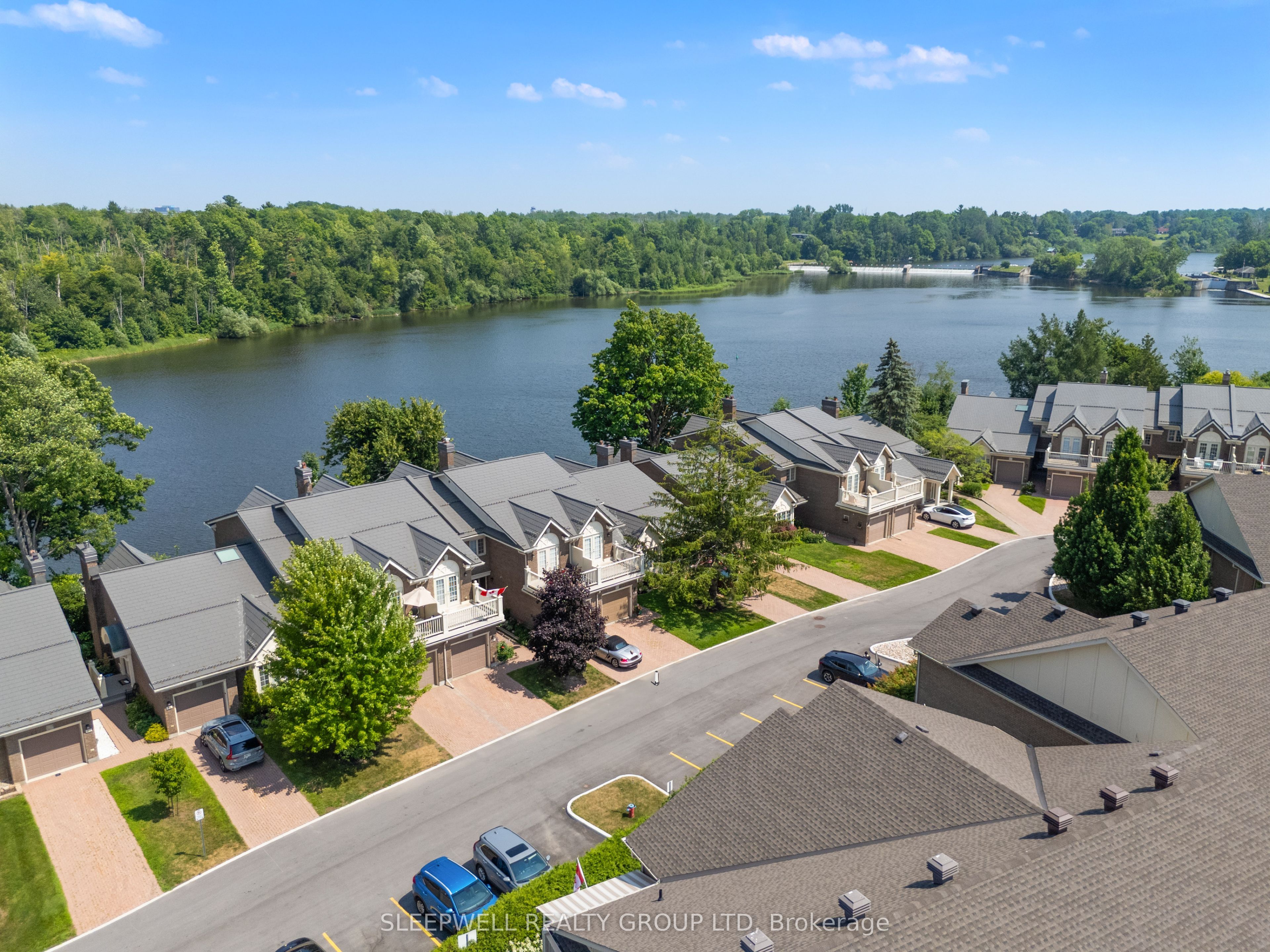 55 Waterford Drive Property Photo 3