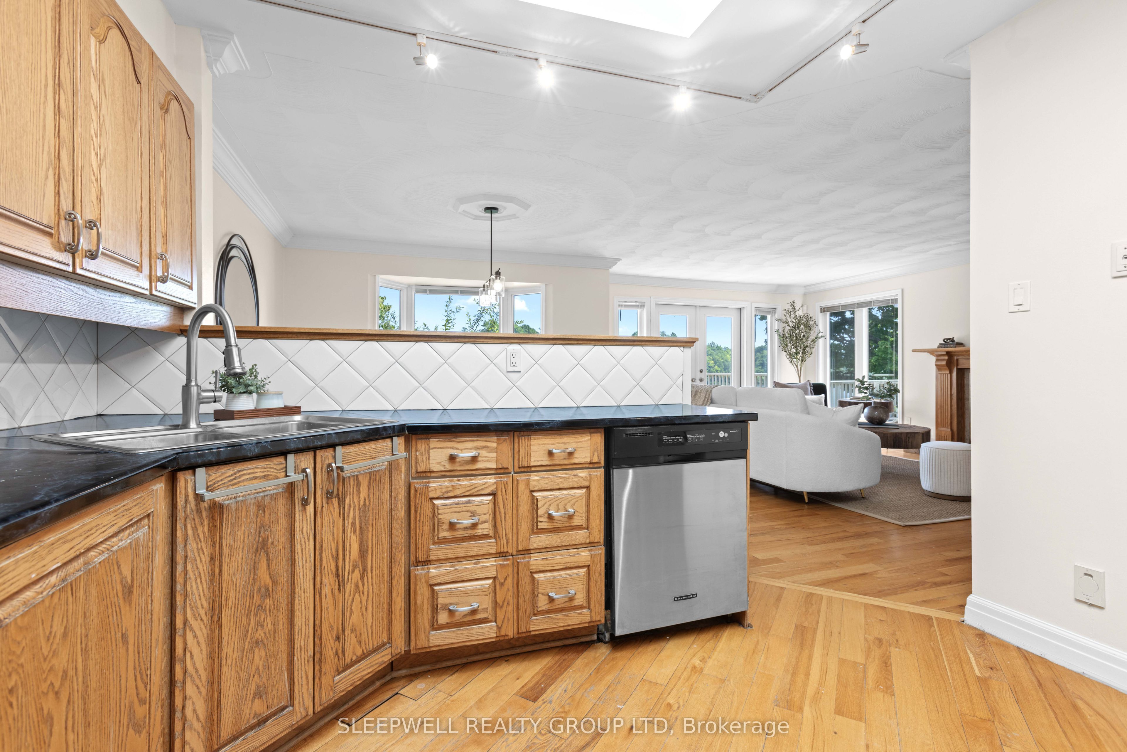 55 Waterford Drive Property Photo 7