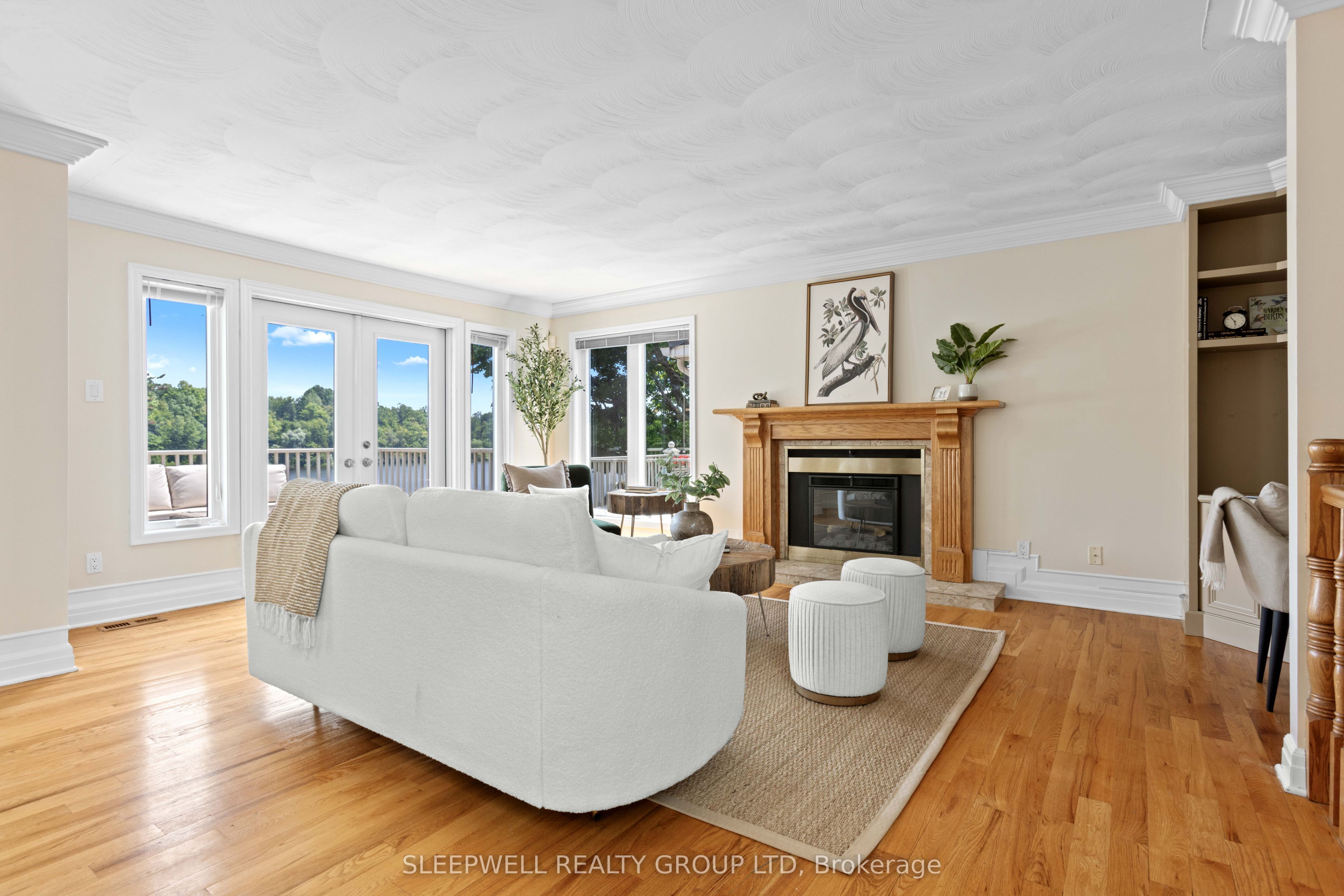 55 Waterford Drive Property Photo 9