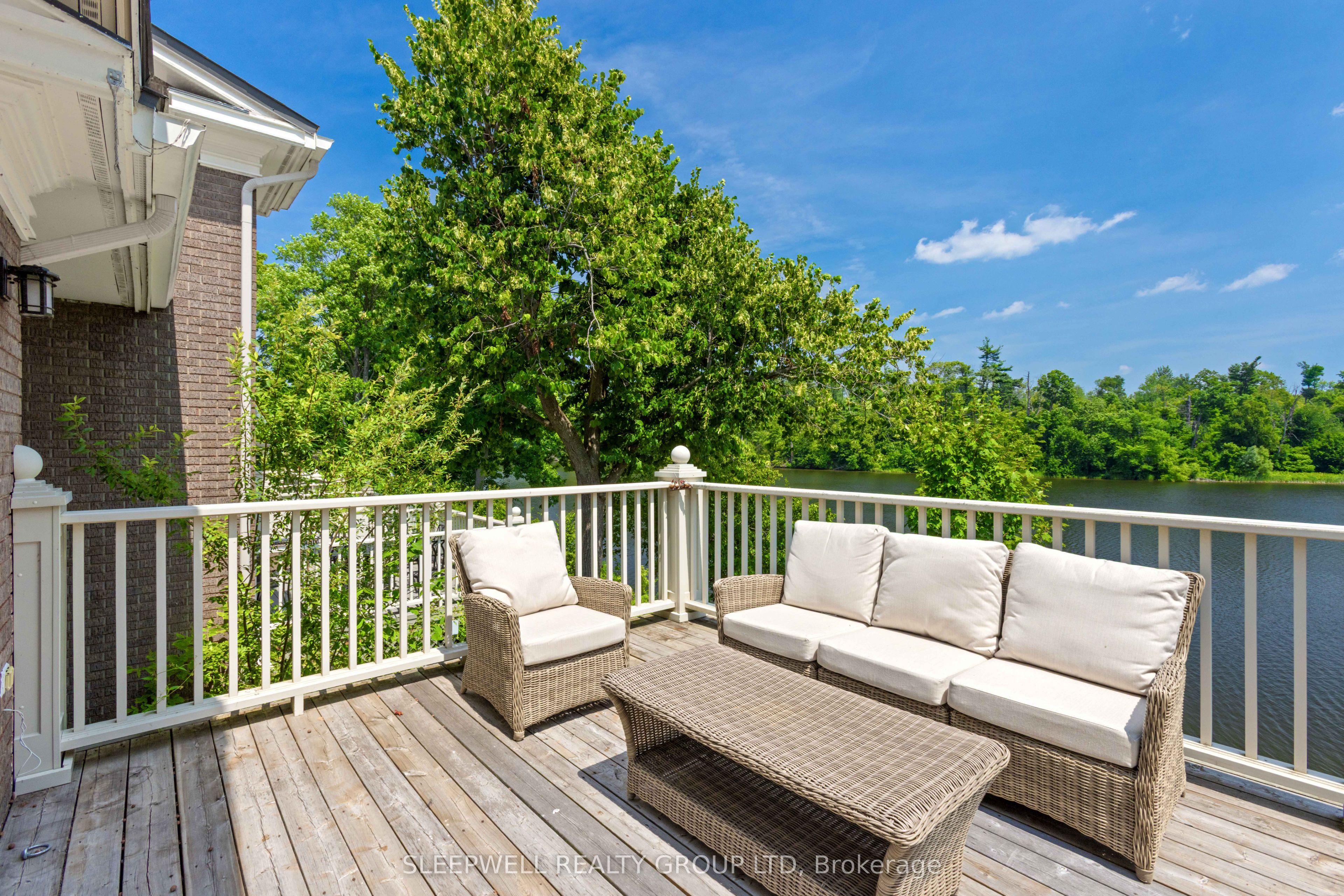 55 Waterford Drive Property Photo 16