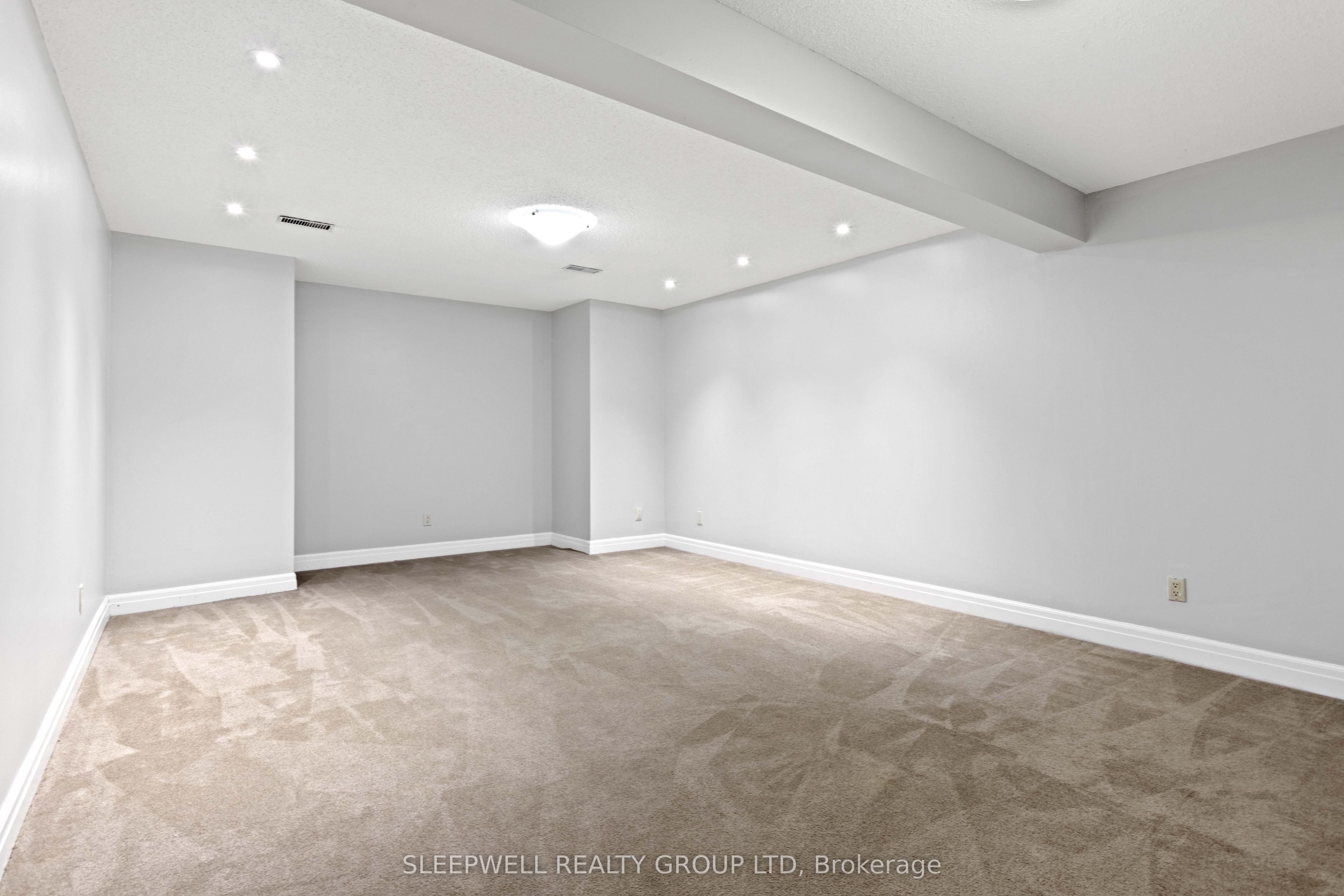 55 Waterford Drive Property Photo 34