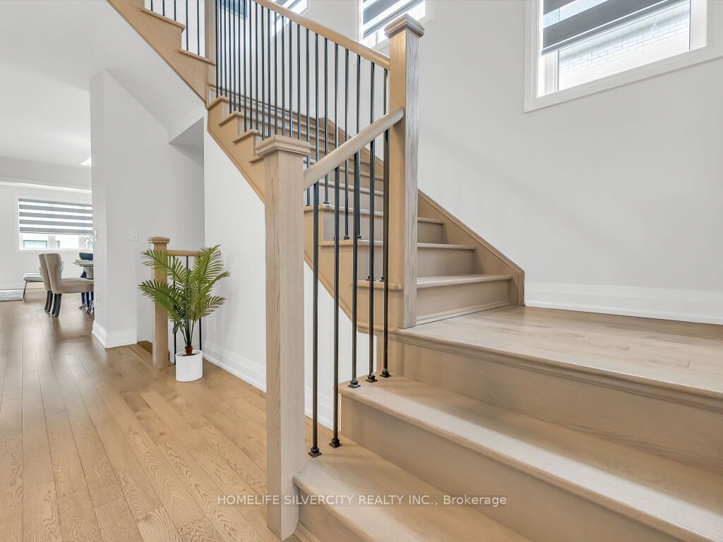 269 Harwood Avenue Property Photo 18