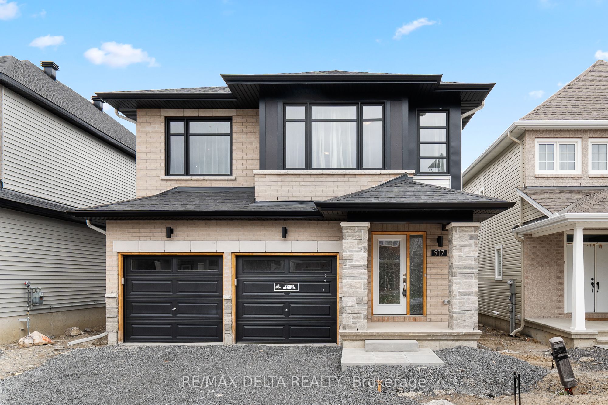 917 Embankment Street Property Photo 1