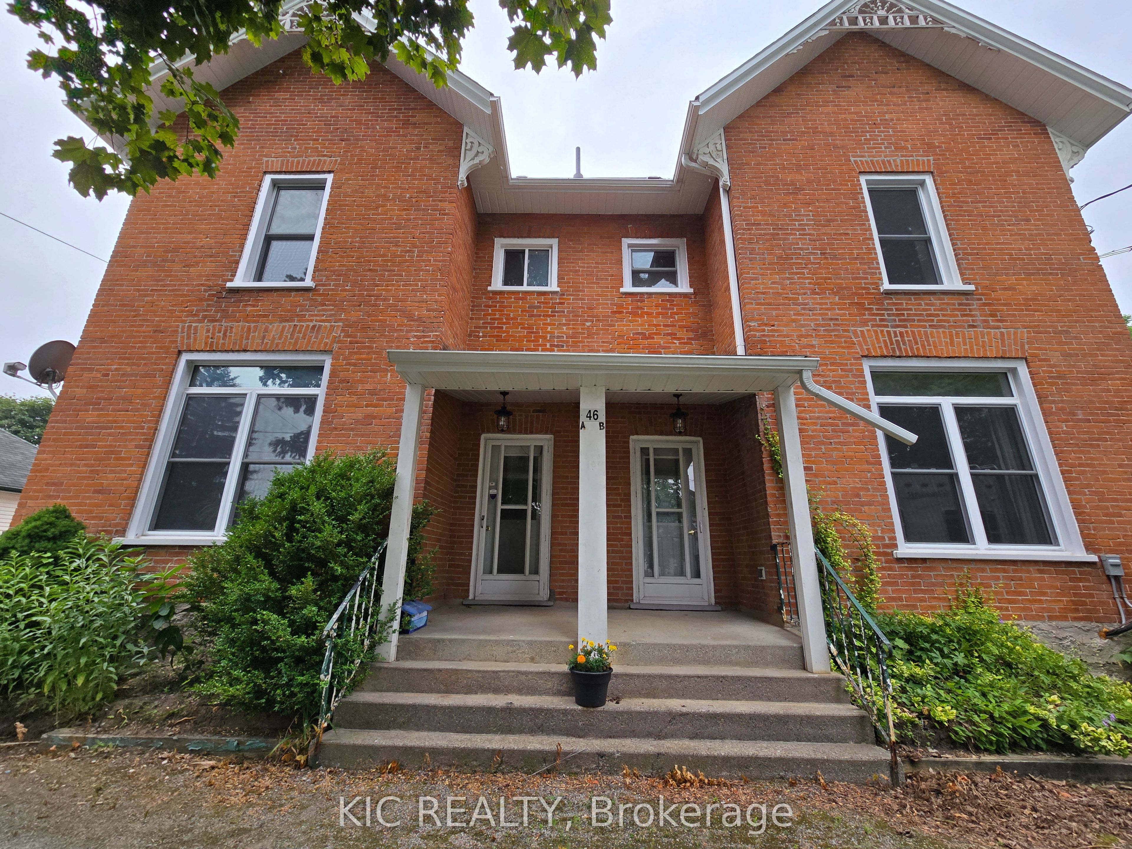 46 Queen St