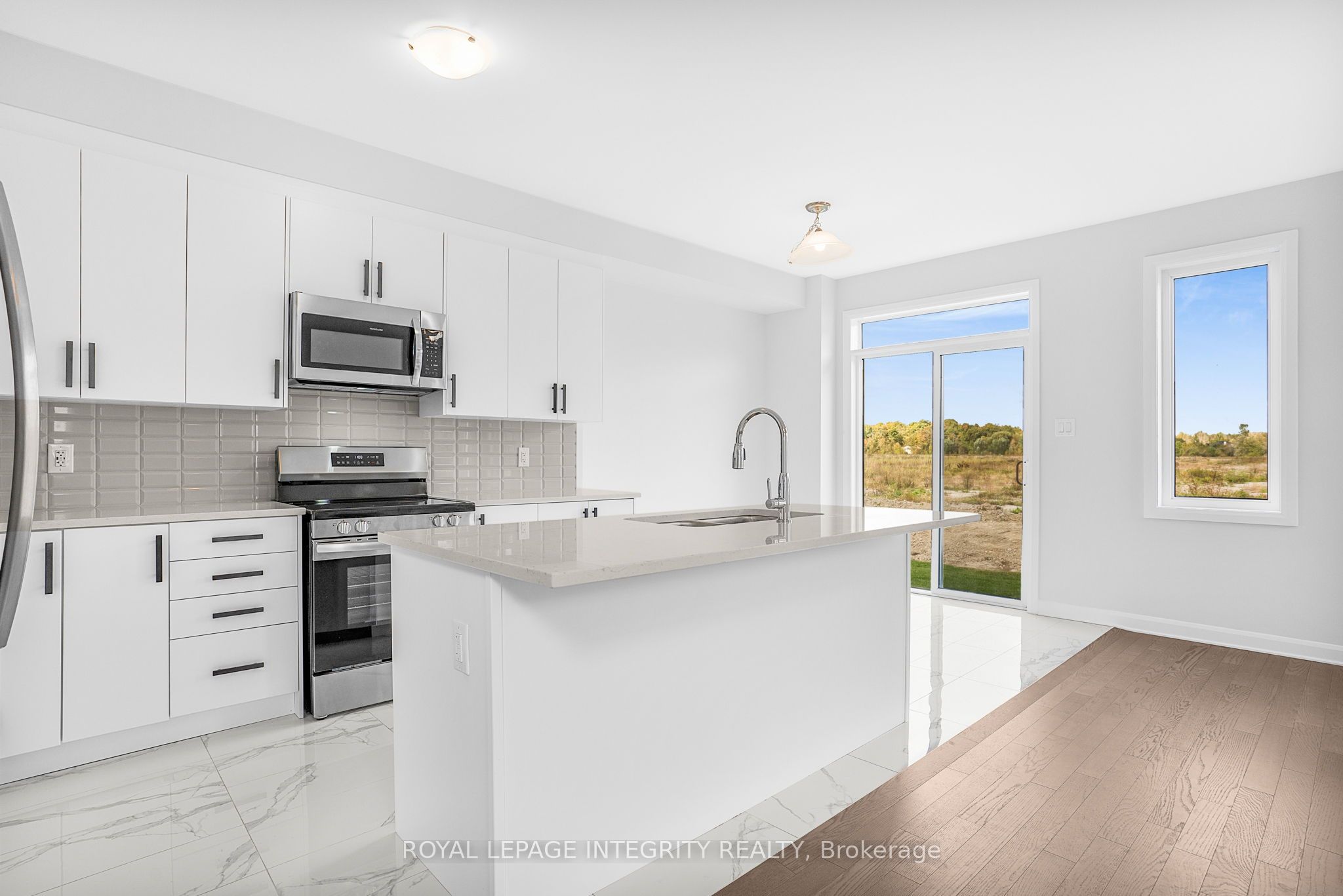 247 Elsie Macgill Walk Property Photo 10