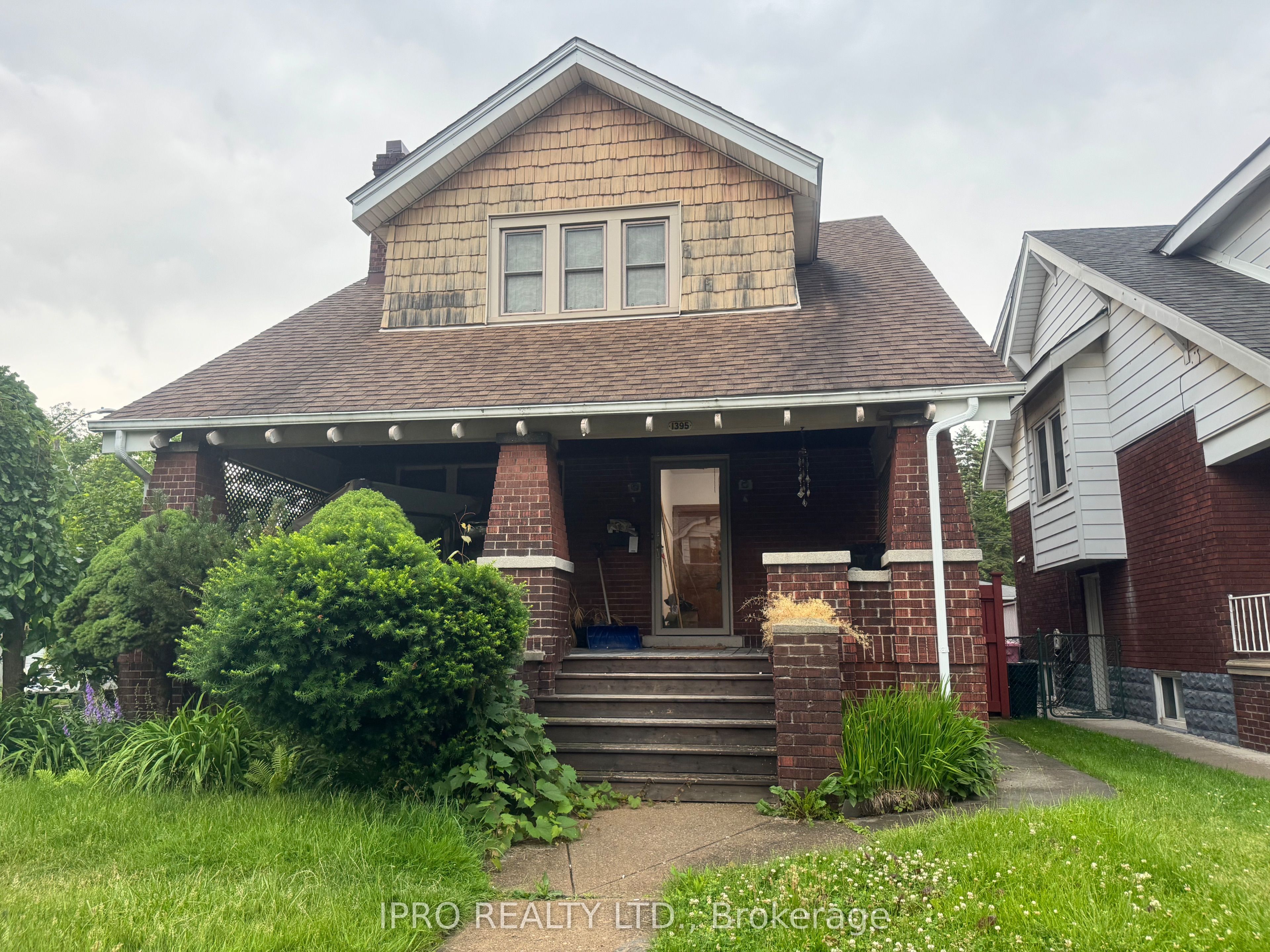 1395 Dougall Ave Property Photo 1