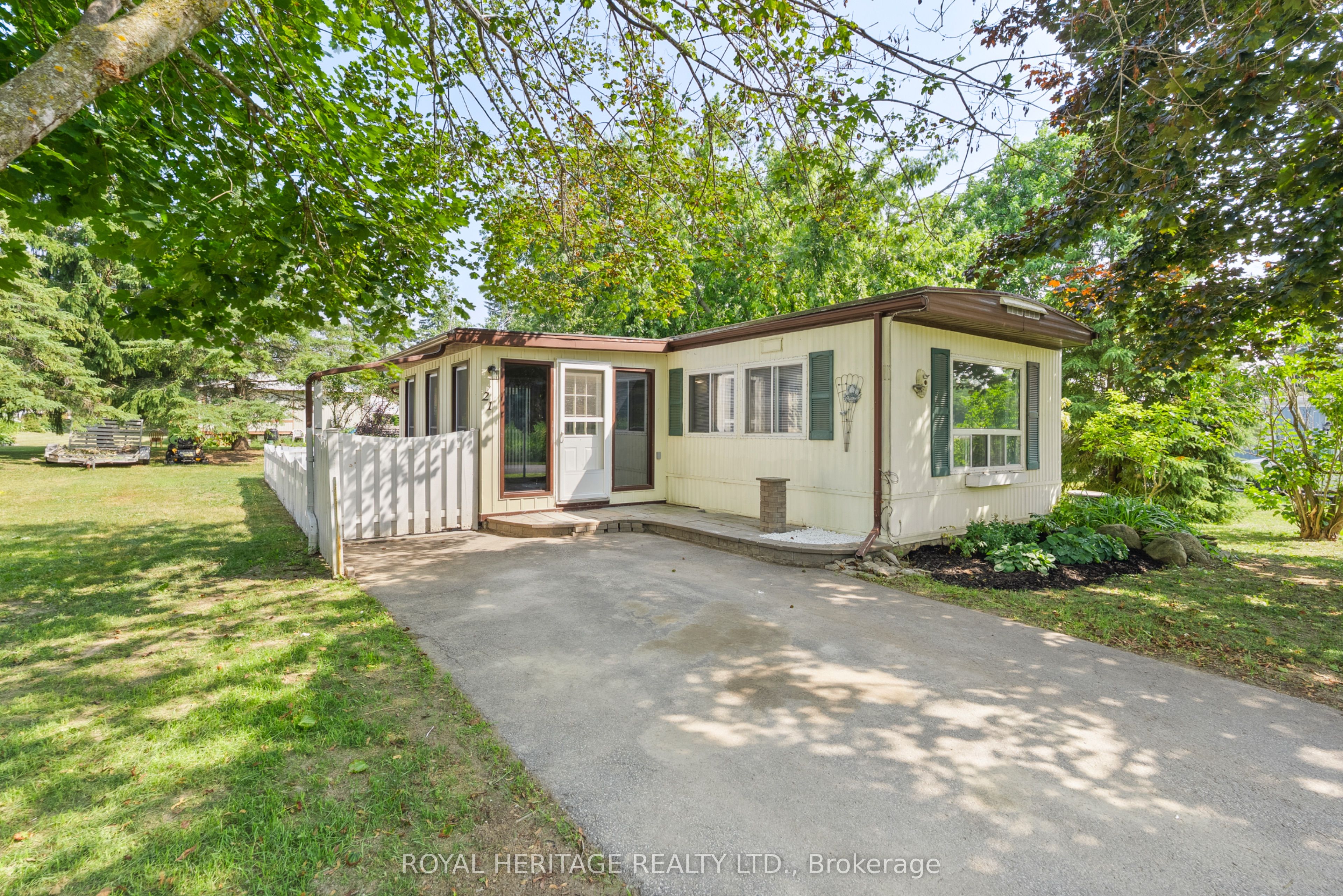 21 Macal Drive Property Photo 1