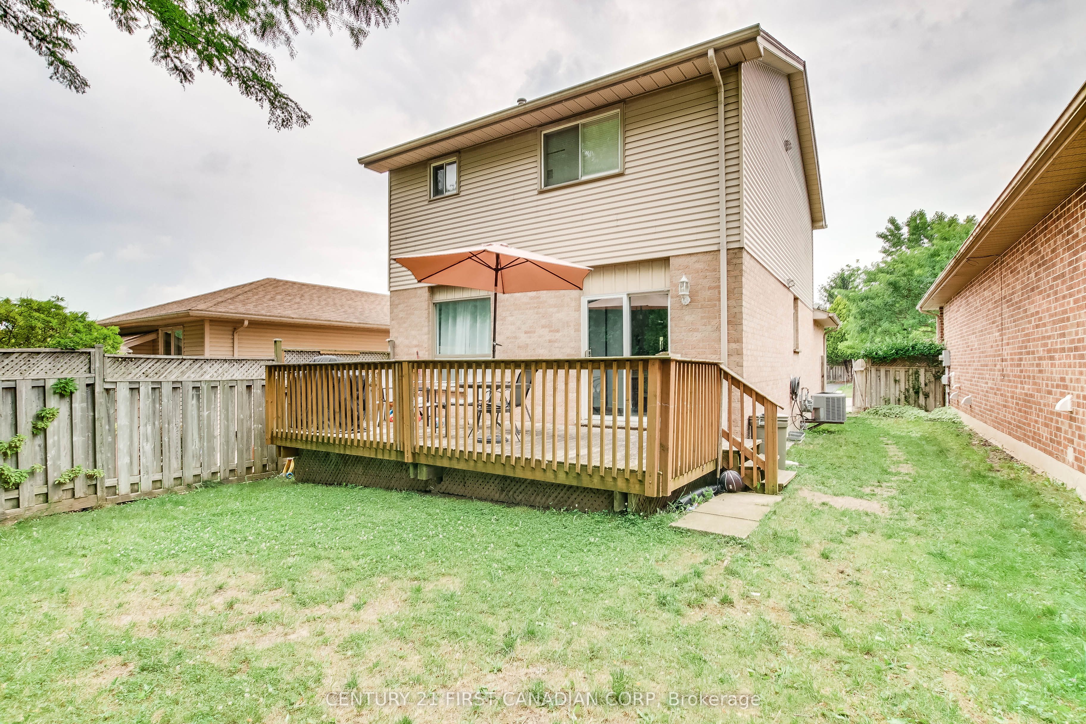 27 Gerald Crescent Property Photo 25