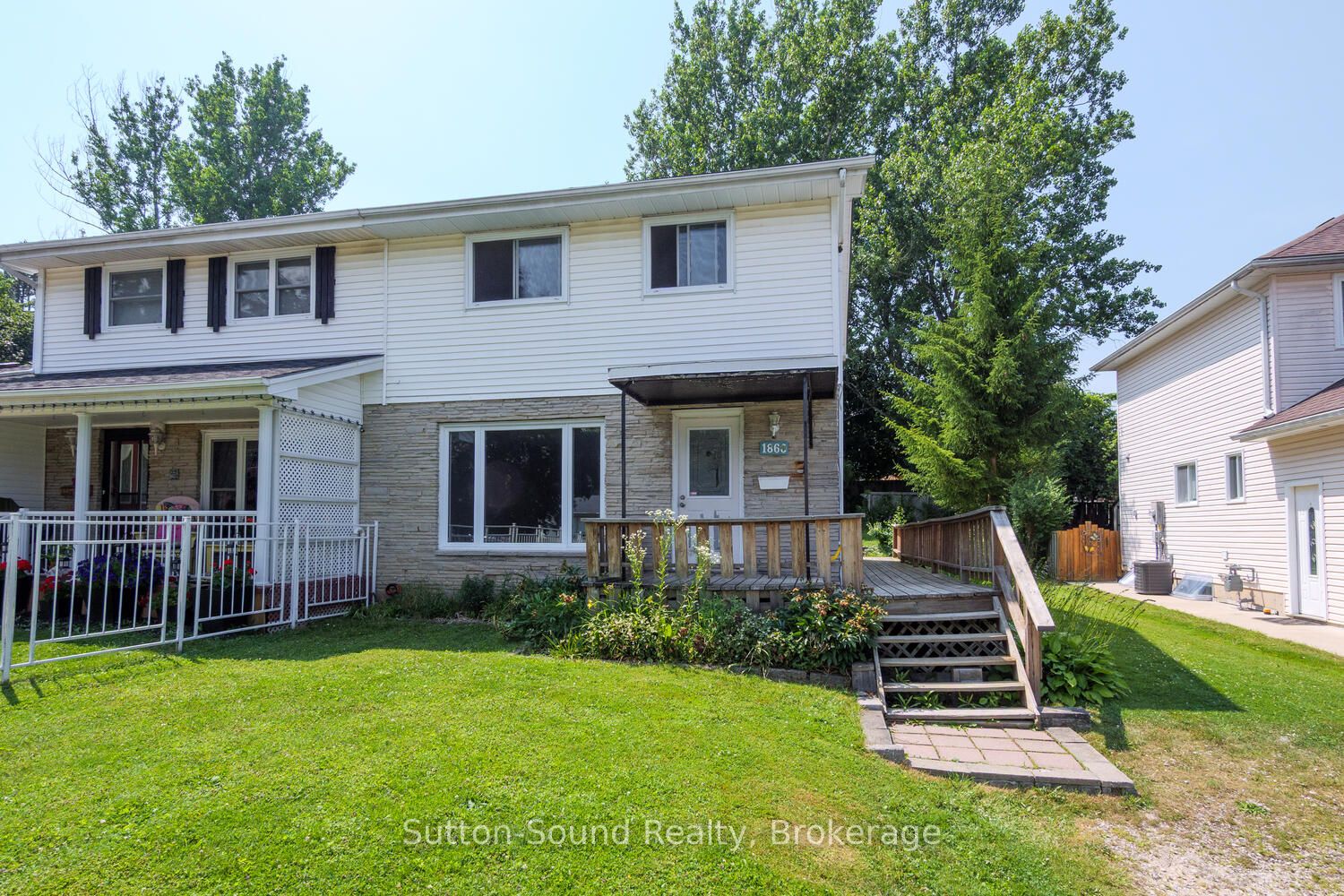 1860 6th Ave W Property Photo 1