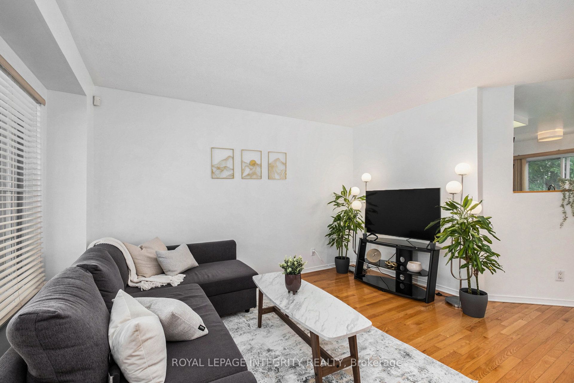 141 Inverkip Avenue Property Photo 4
