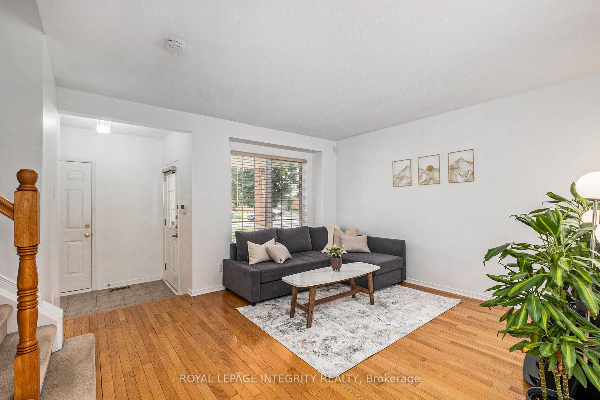 141 Inverkip Avenue Property Photo 5