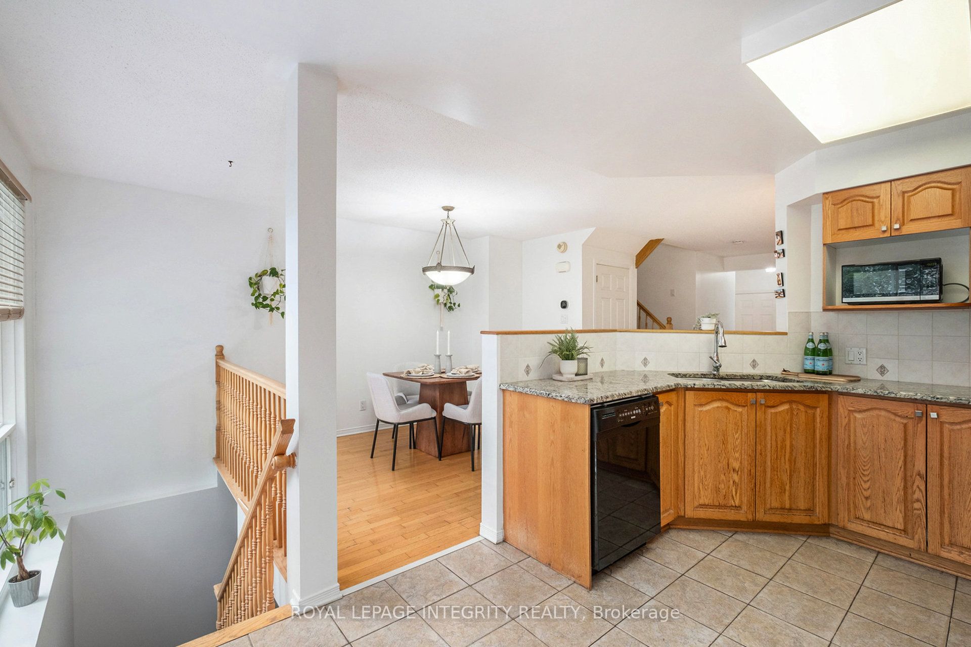 141 Inverkip Avenue Property Photo 8