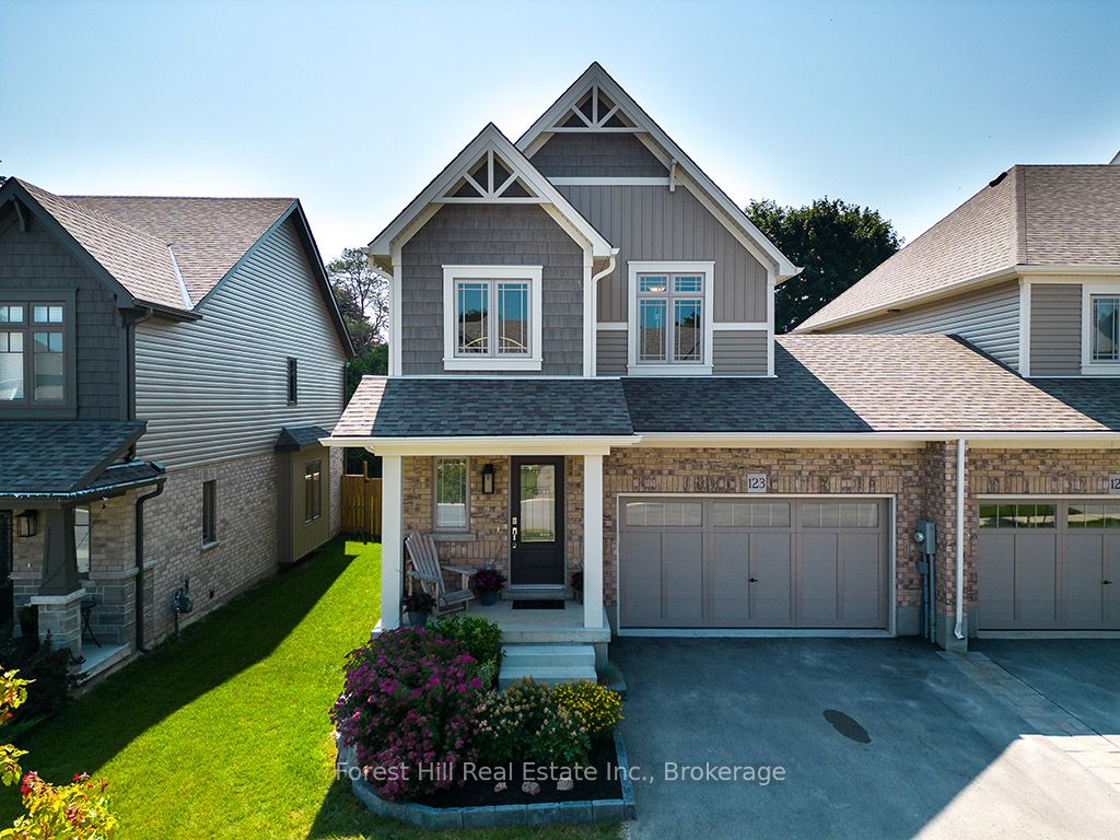 123 Mullin Street Property Photo 1