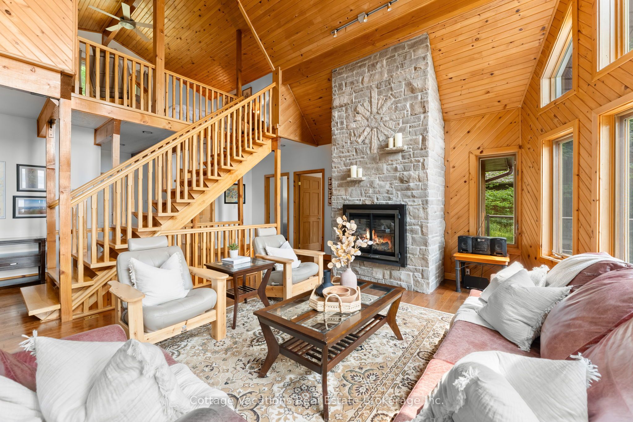 1292 Port Cunnington Road Property Photo 7