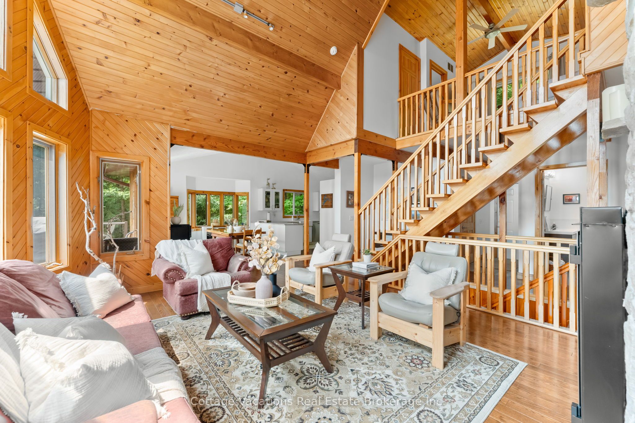 1292 Port Cunnington Road Property Photo 8