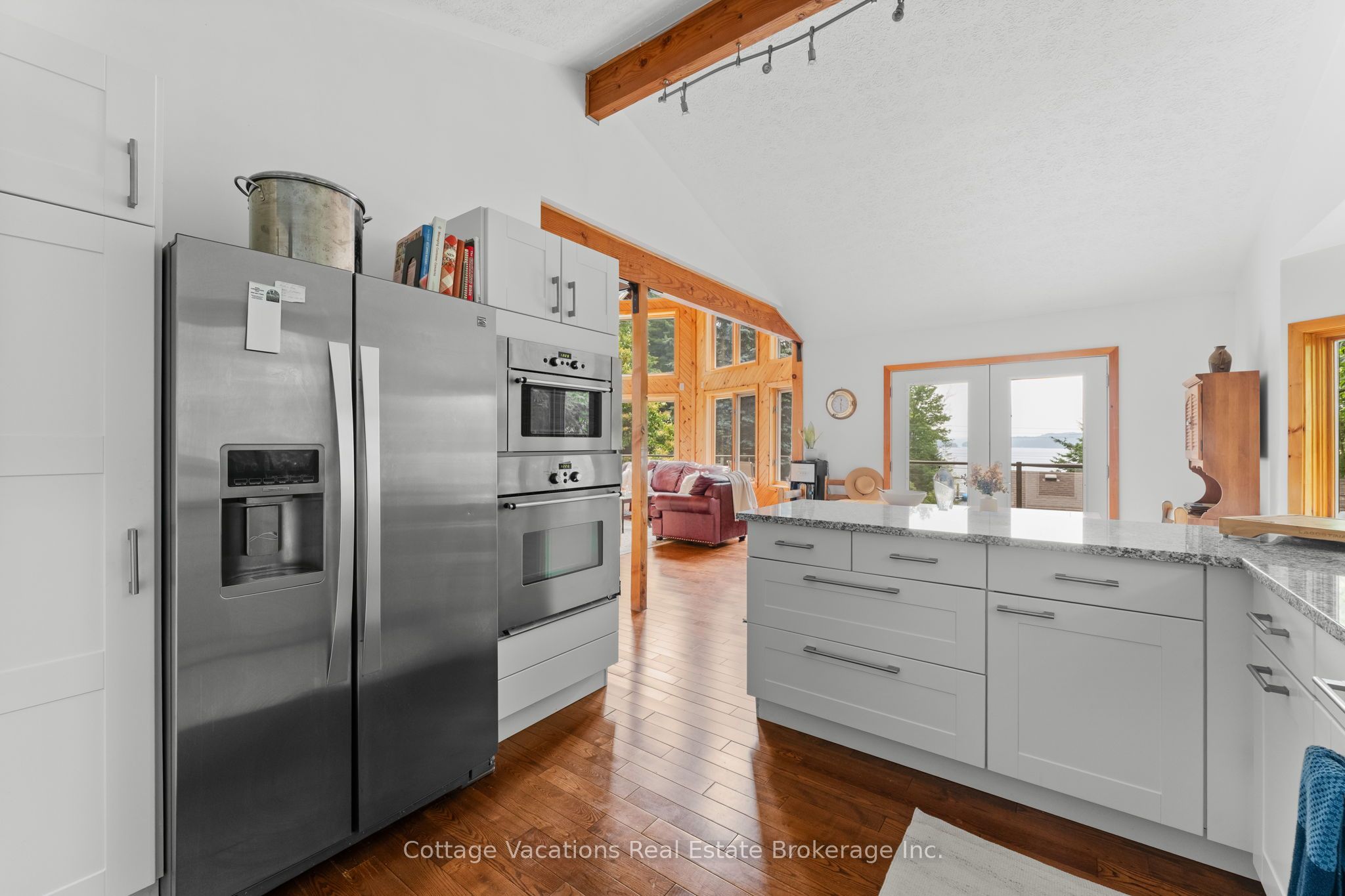 1292 Port Cunnington Road Property Photo 13