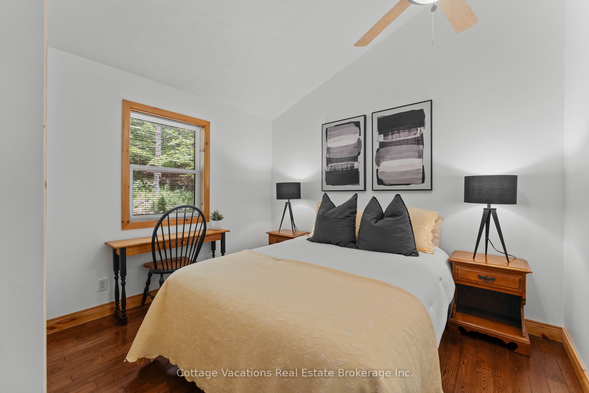 1292 Port Cunnington Road Property Photo 16