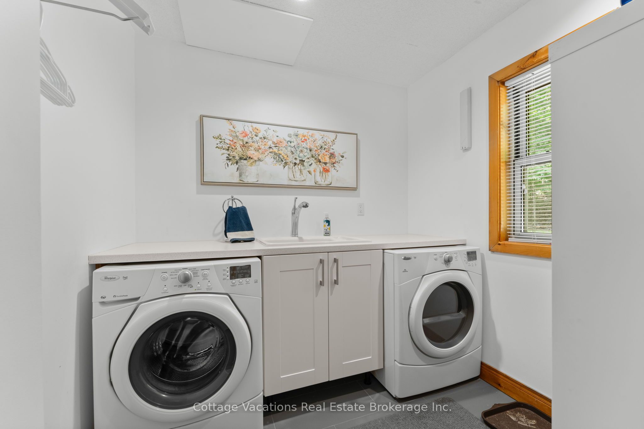 1292 Port Cunnington Road Property Photo 19