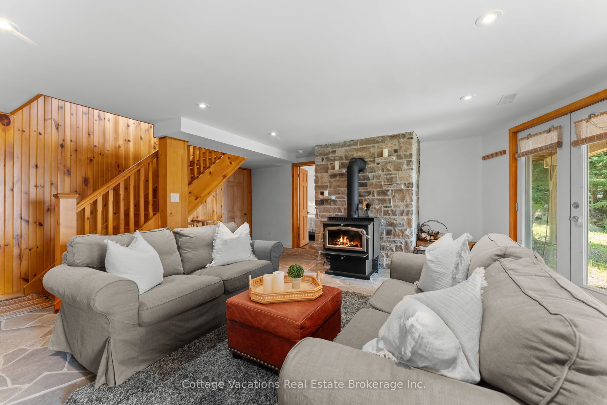 1292 Port Cunnington Road Property Photo 29