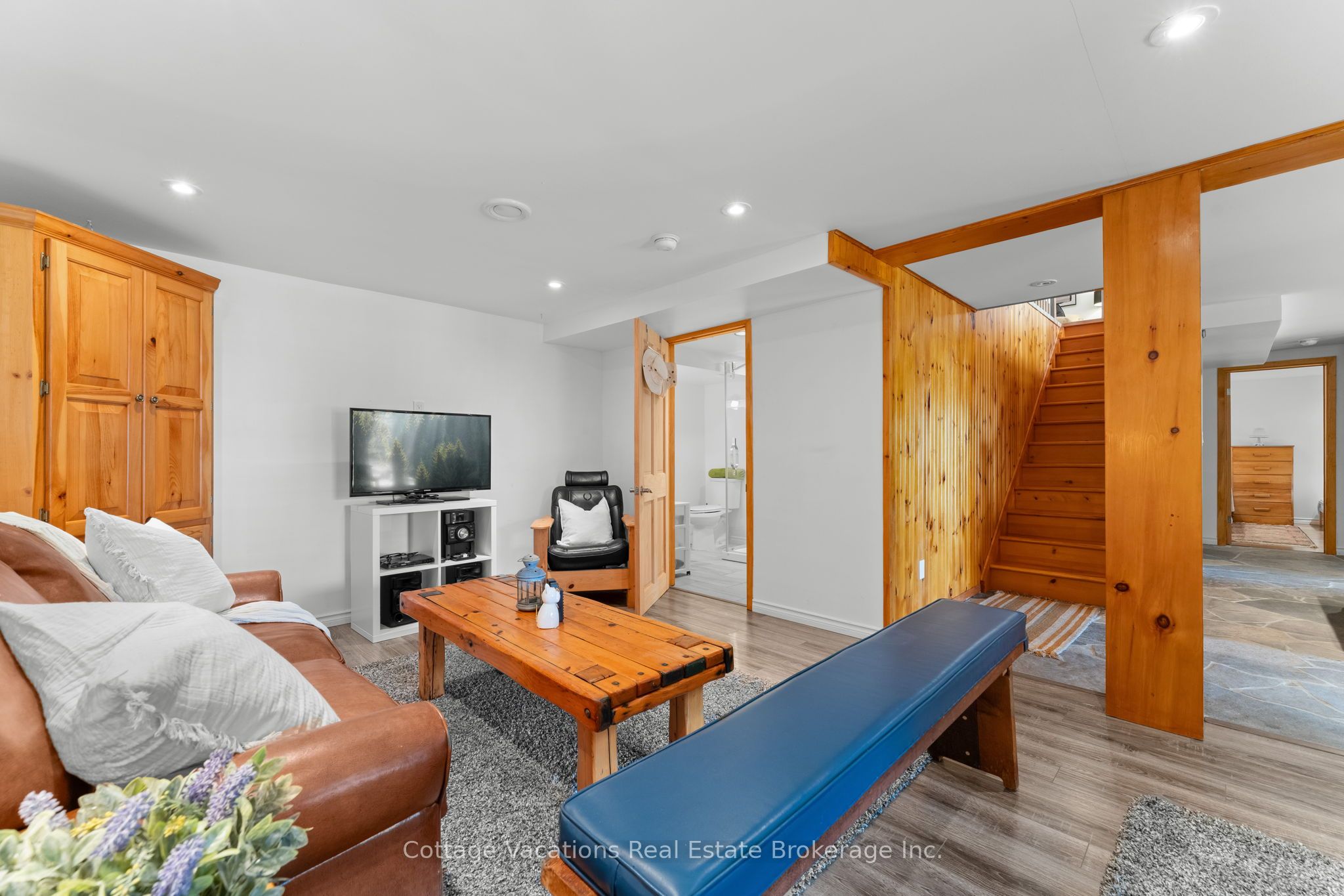 1292 Port Cunnington Road Property Photo 31