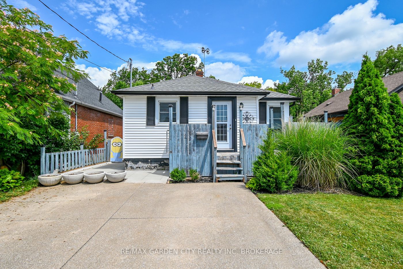 29 Rosedale Avenue Property Photo 1