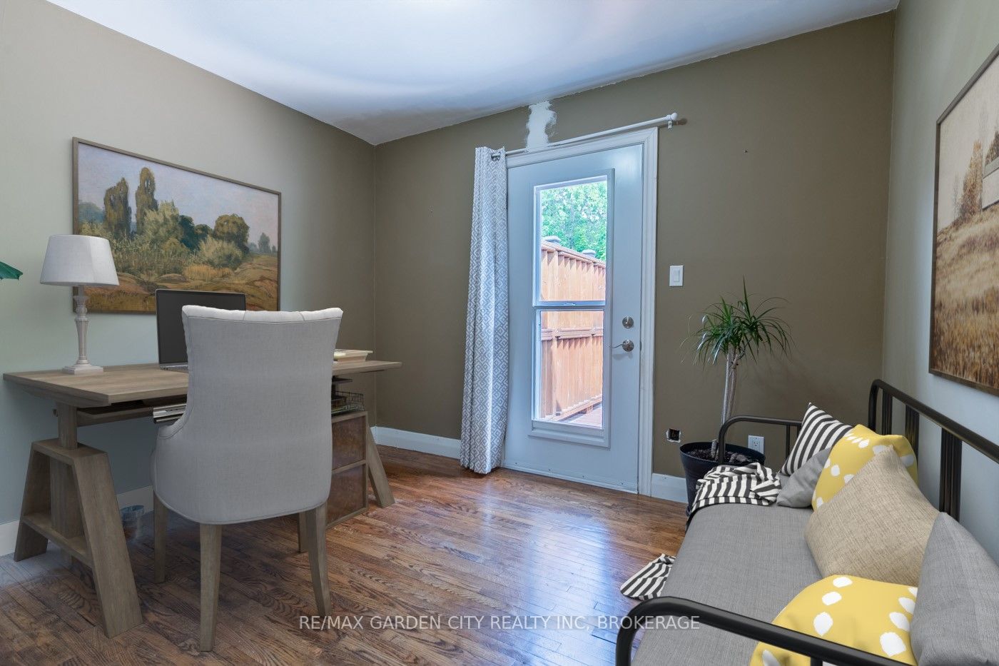 29 Rosedale Avenue Property Photo 7