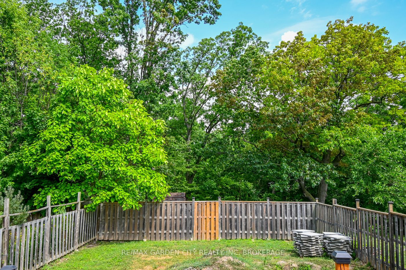 29 Rosedale Avenue Property Photo 18