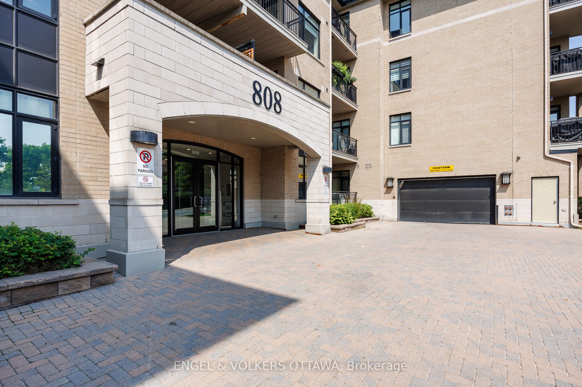 808 Bronson Avenue 319 Property Photo 3