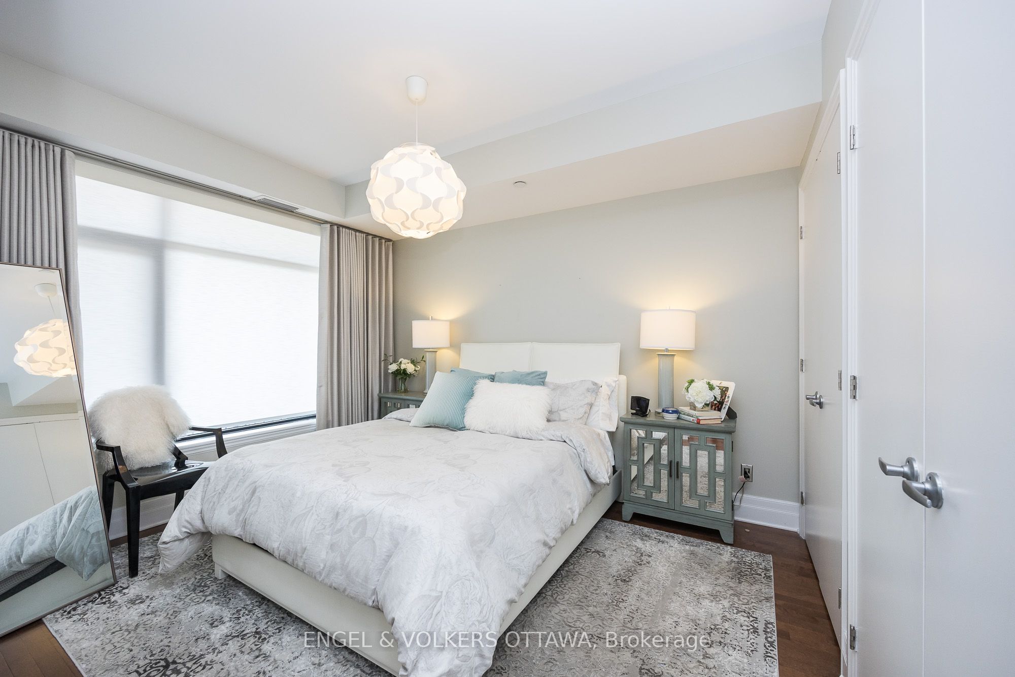 808 Bronson Avenue 319 Property Photo 19