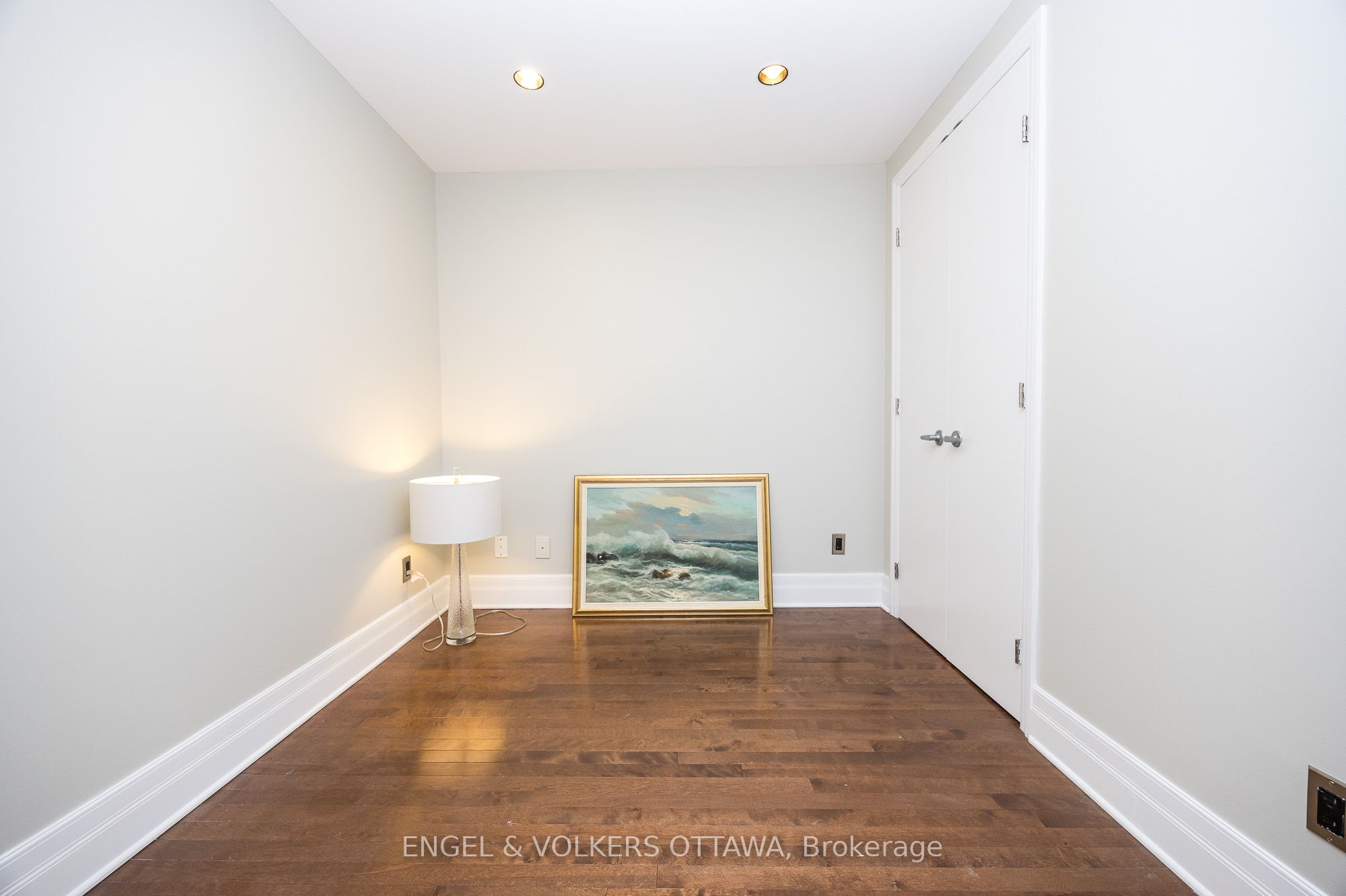 808 Bronson Avenue 319 Property Photo 30