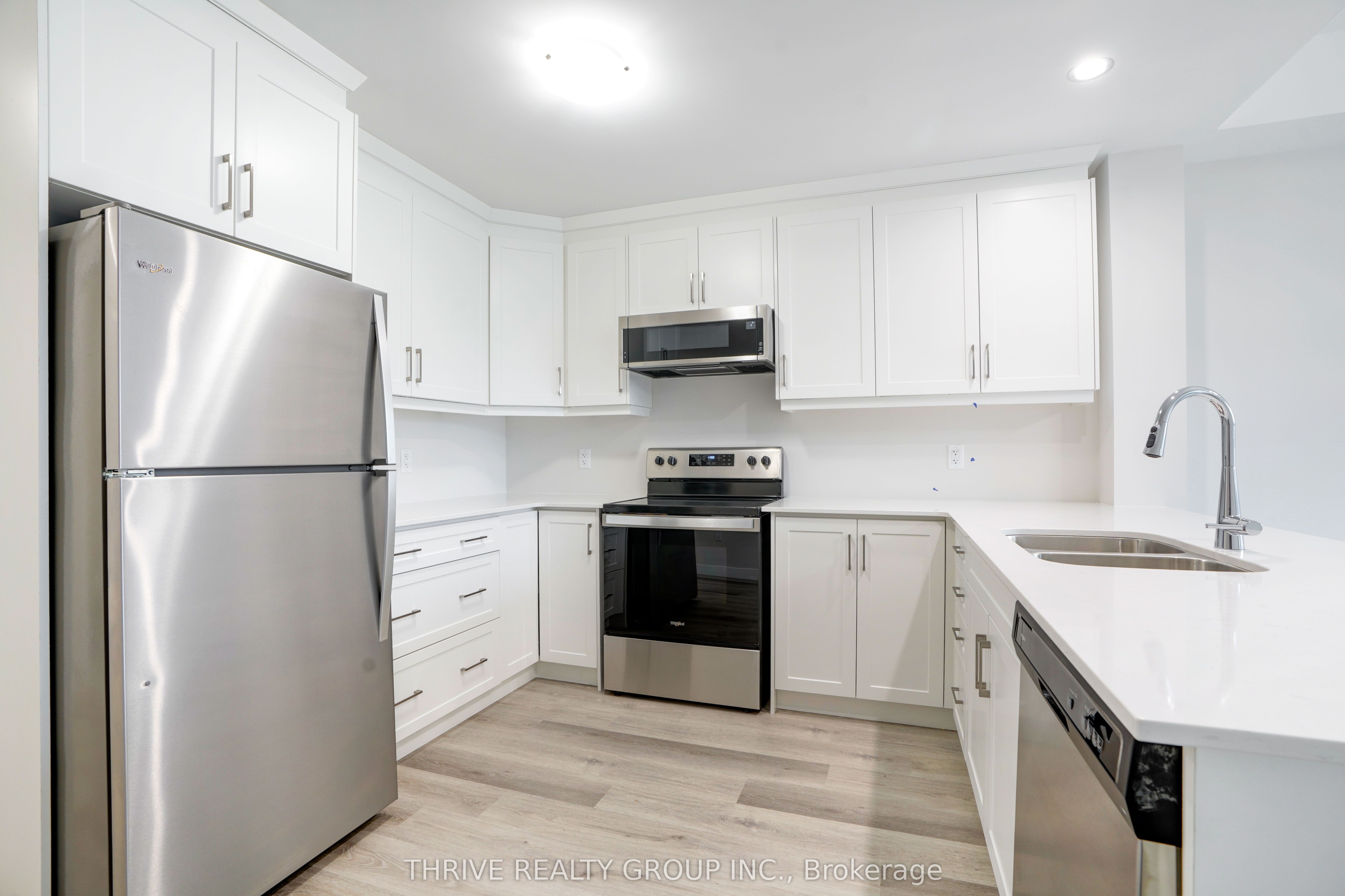 100 The Promenade N/a 204 Property Photo 5