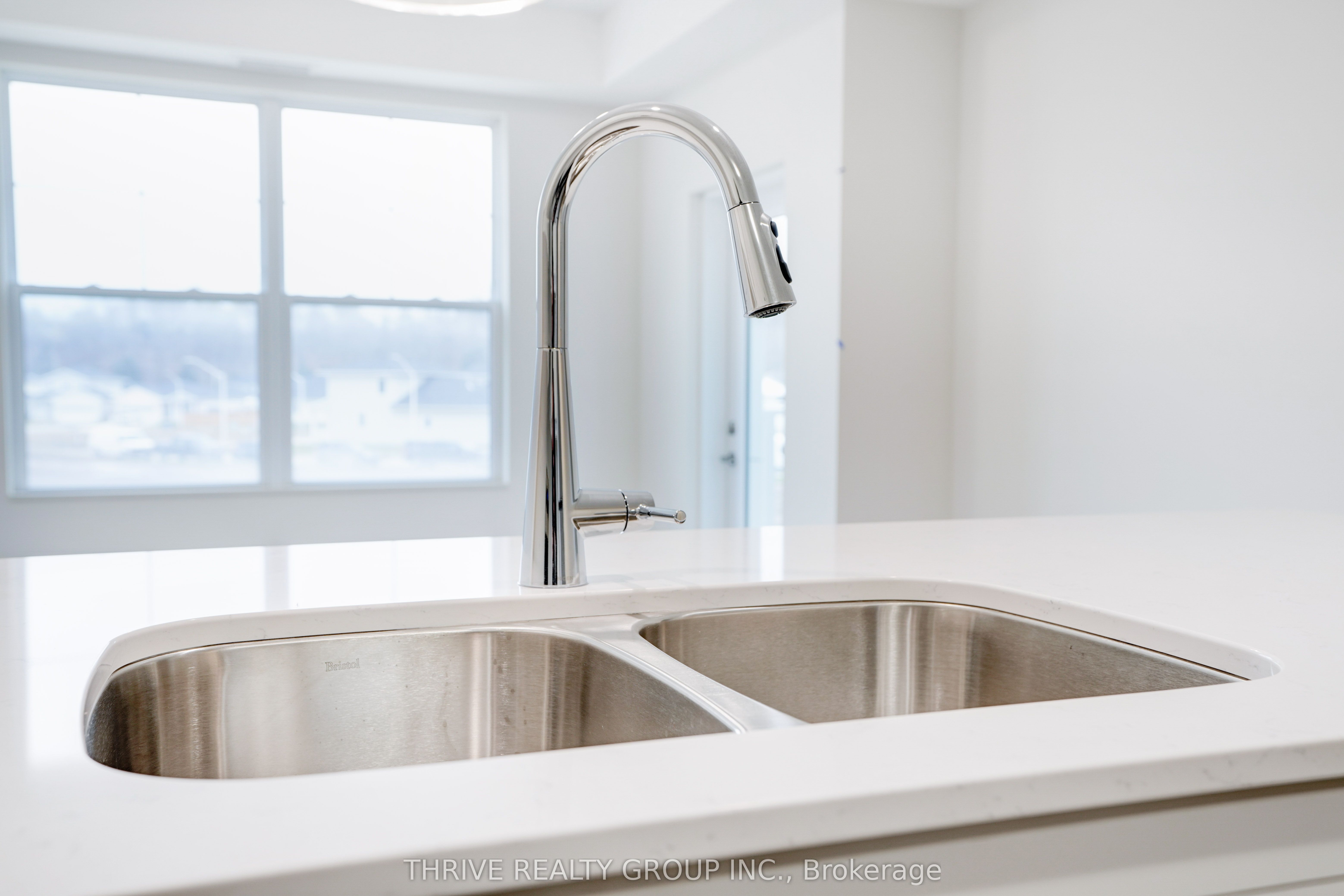 100 The Promenade N/a 204 Property Photo 7