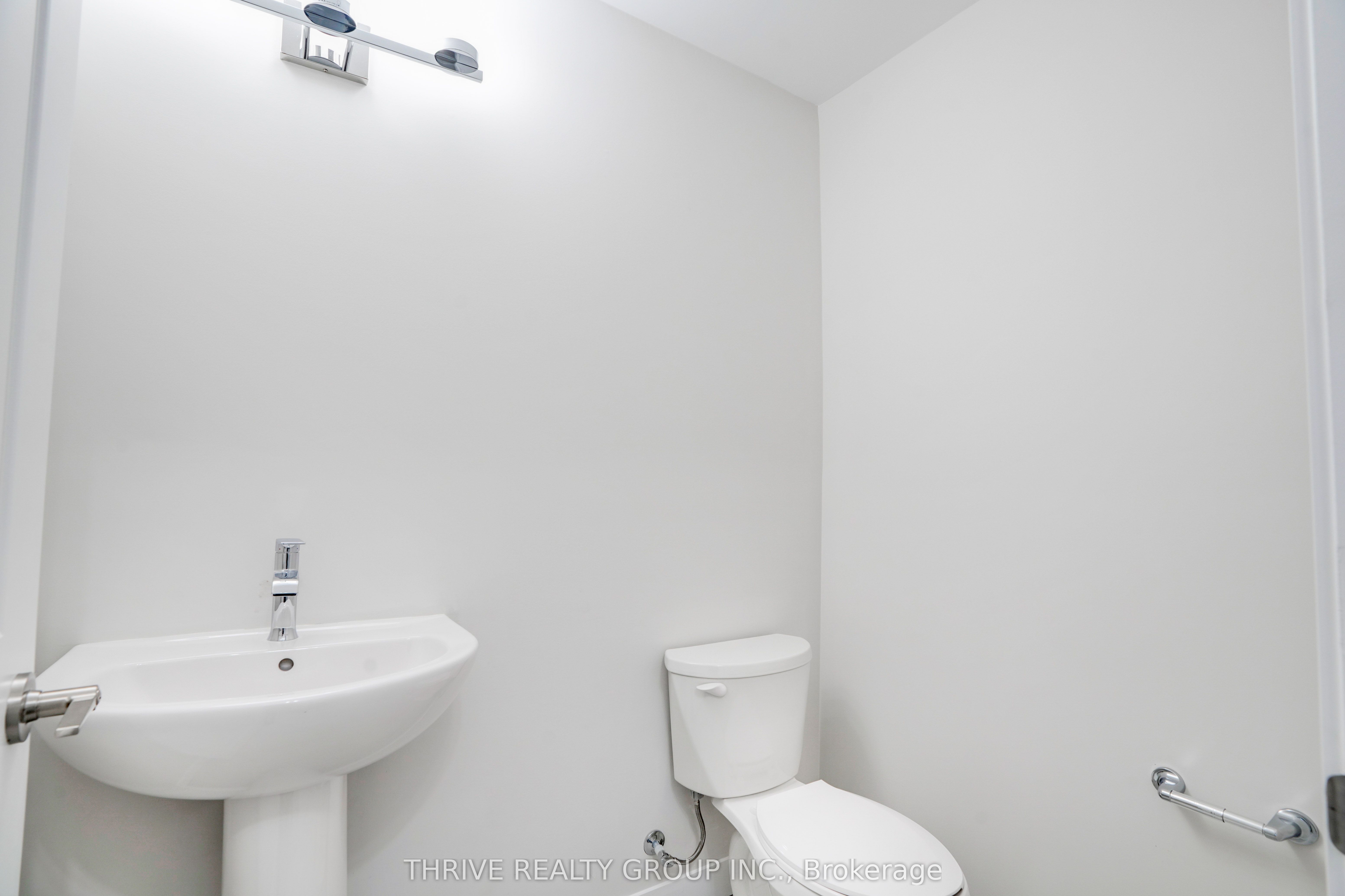 100 The Promenade N/a 204 Property Photo 11