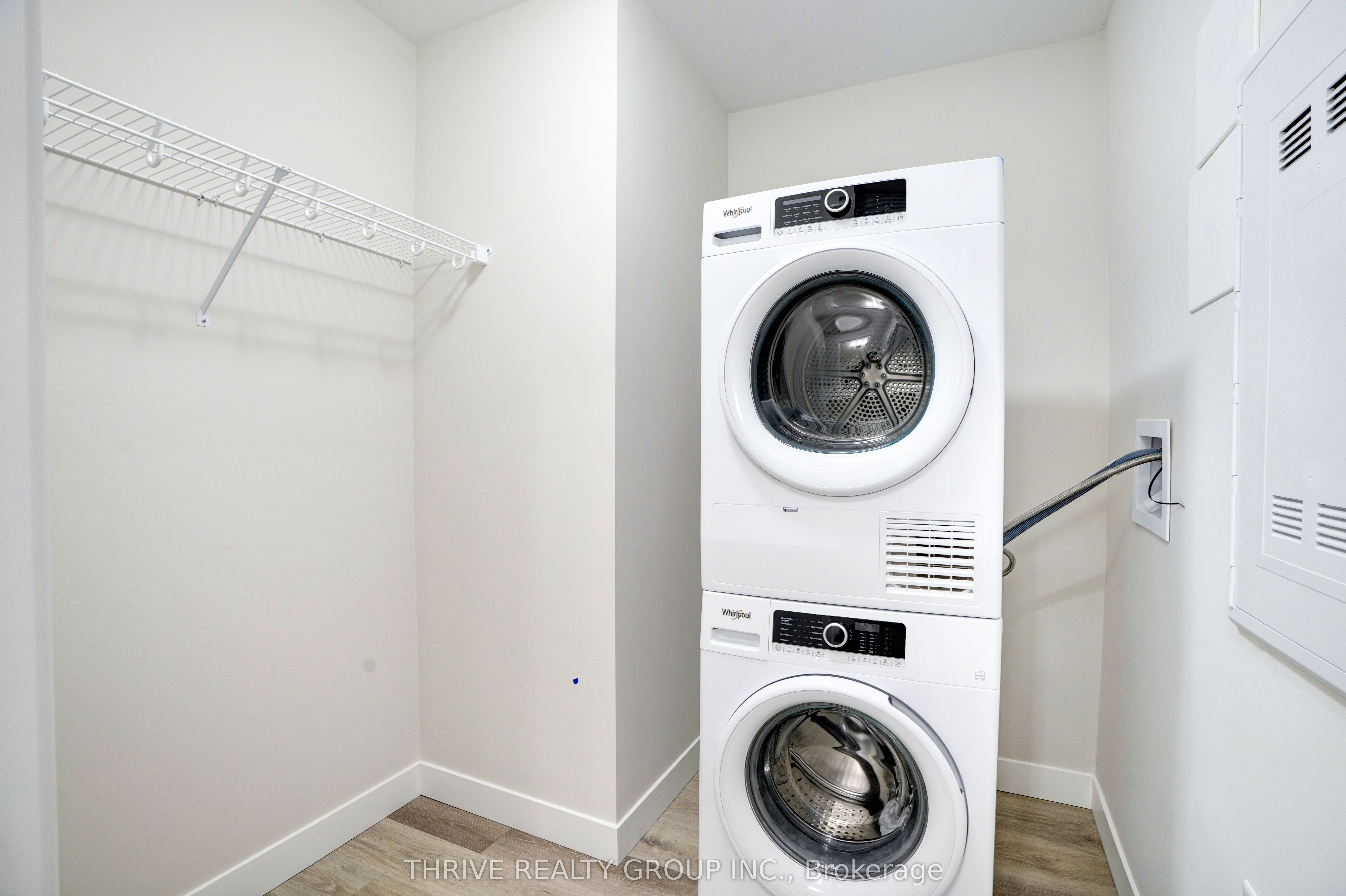 100 The Promenade N/a 204 Property Photo 16