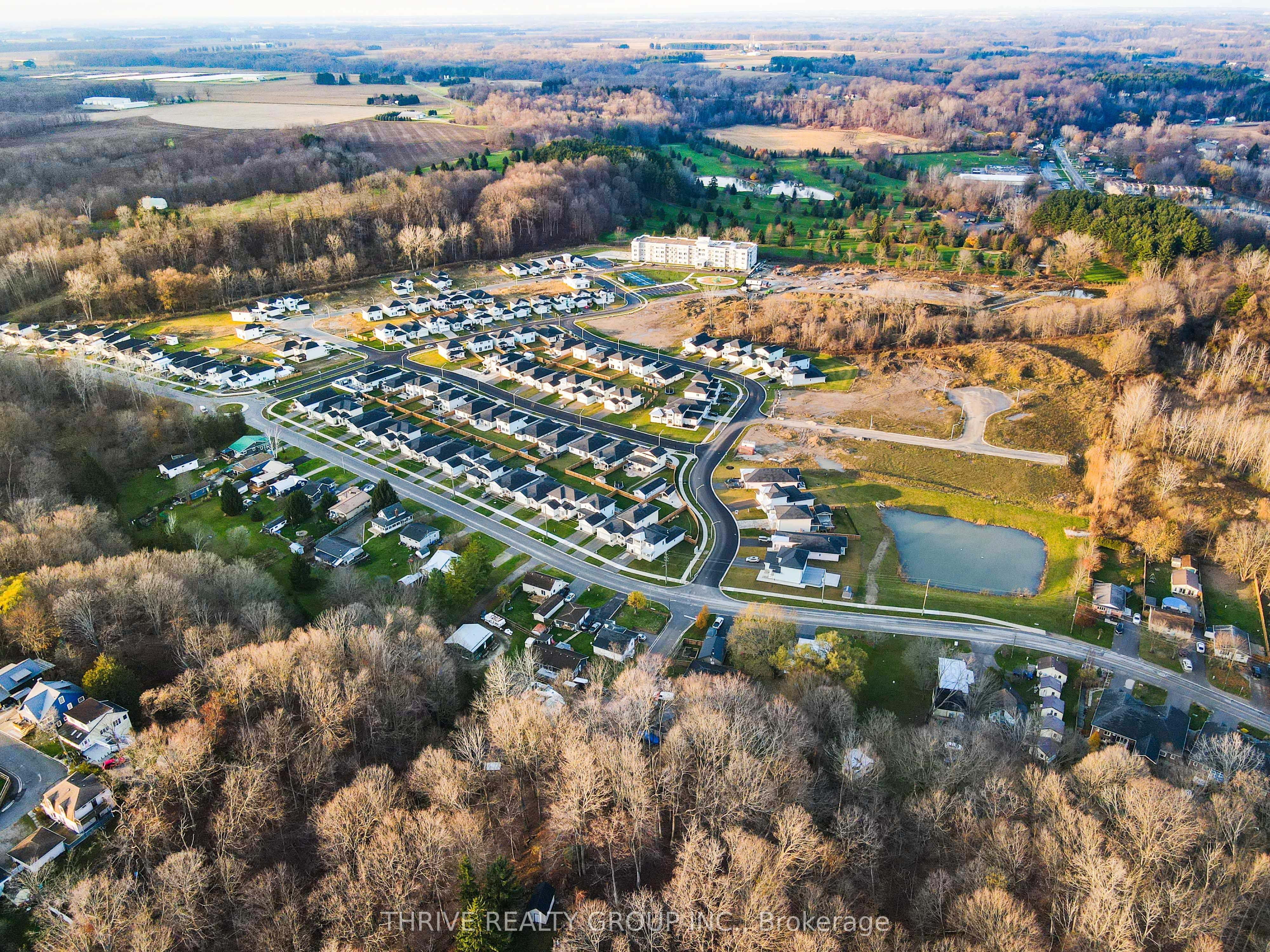 100 The Promenade N/a 204 Property Photo 23