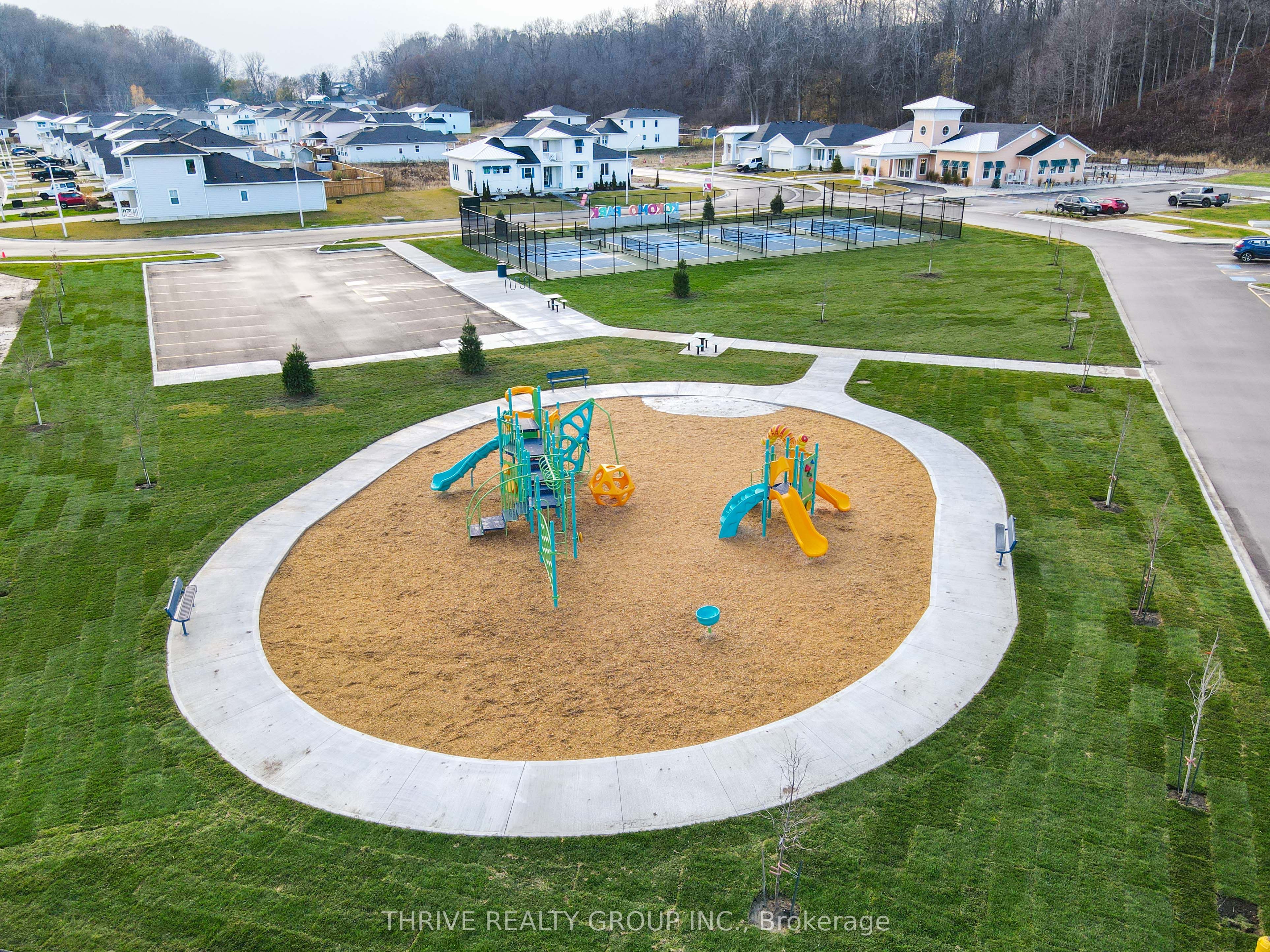 100 The Promenade N/a 204 Property Photo 24