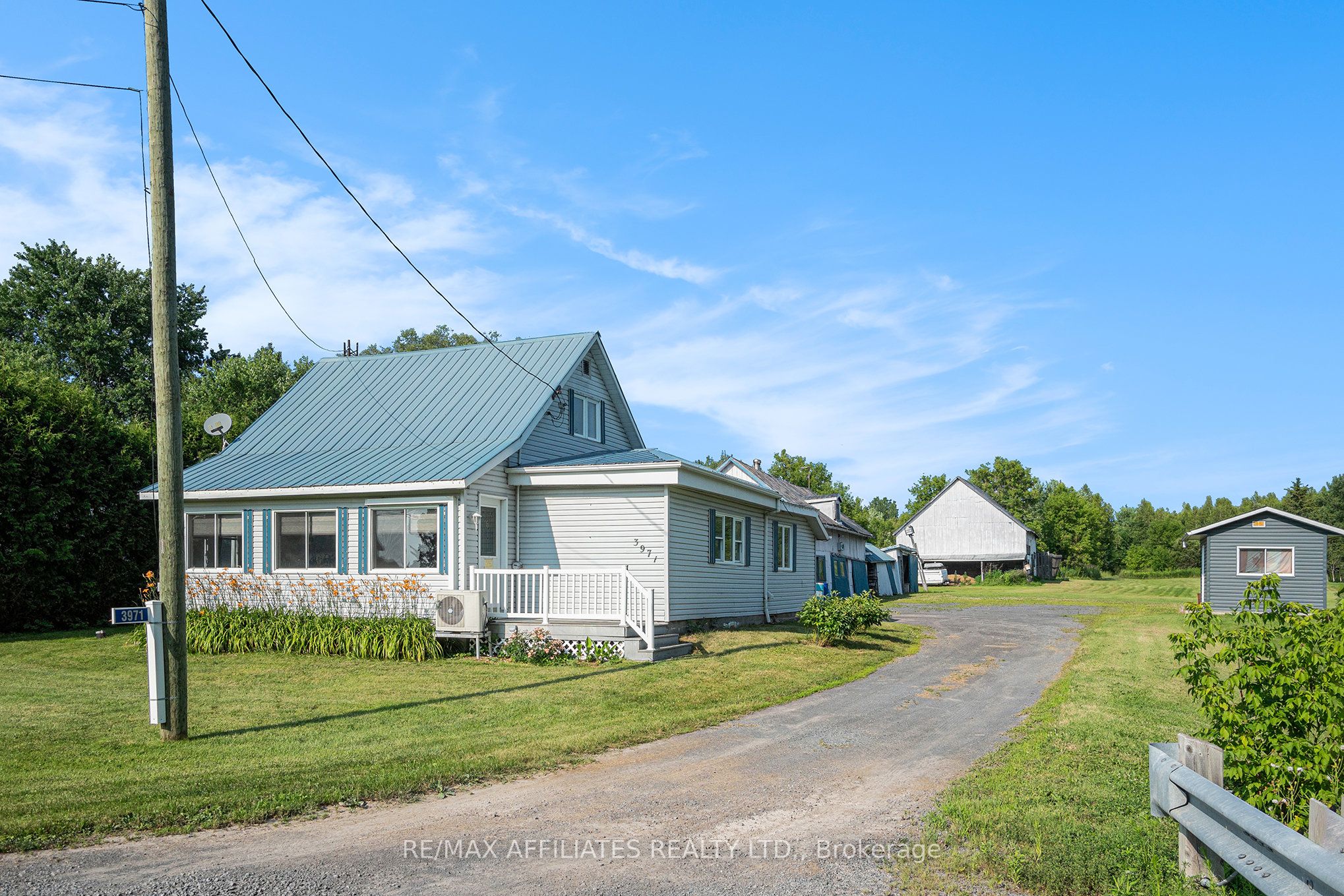 3971 Champlain Street Property Photo 2
