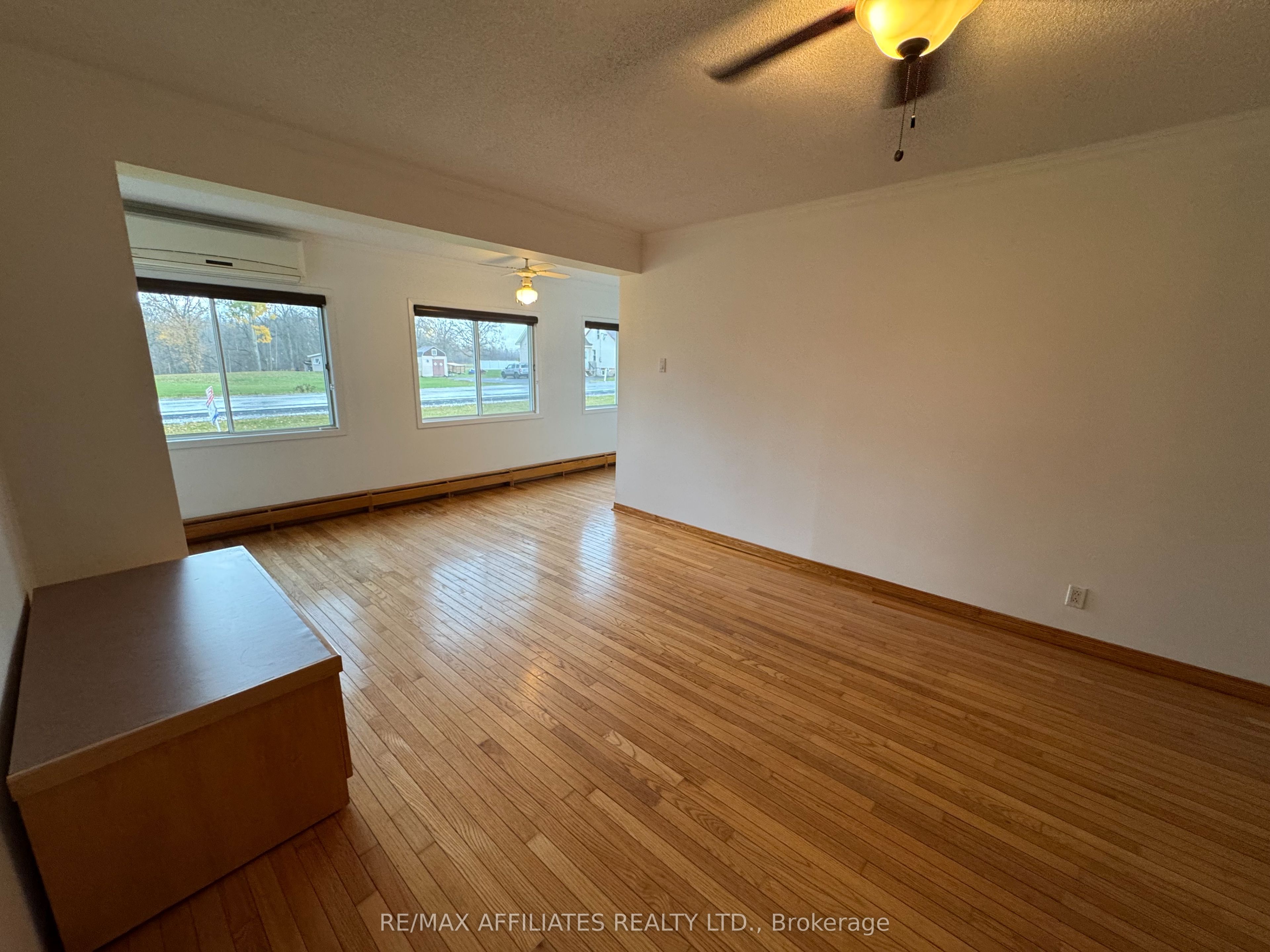 3971 Champlain Street Property Photo 6