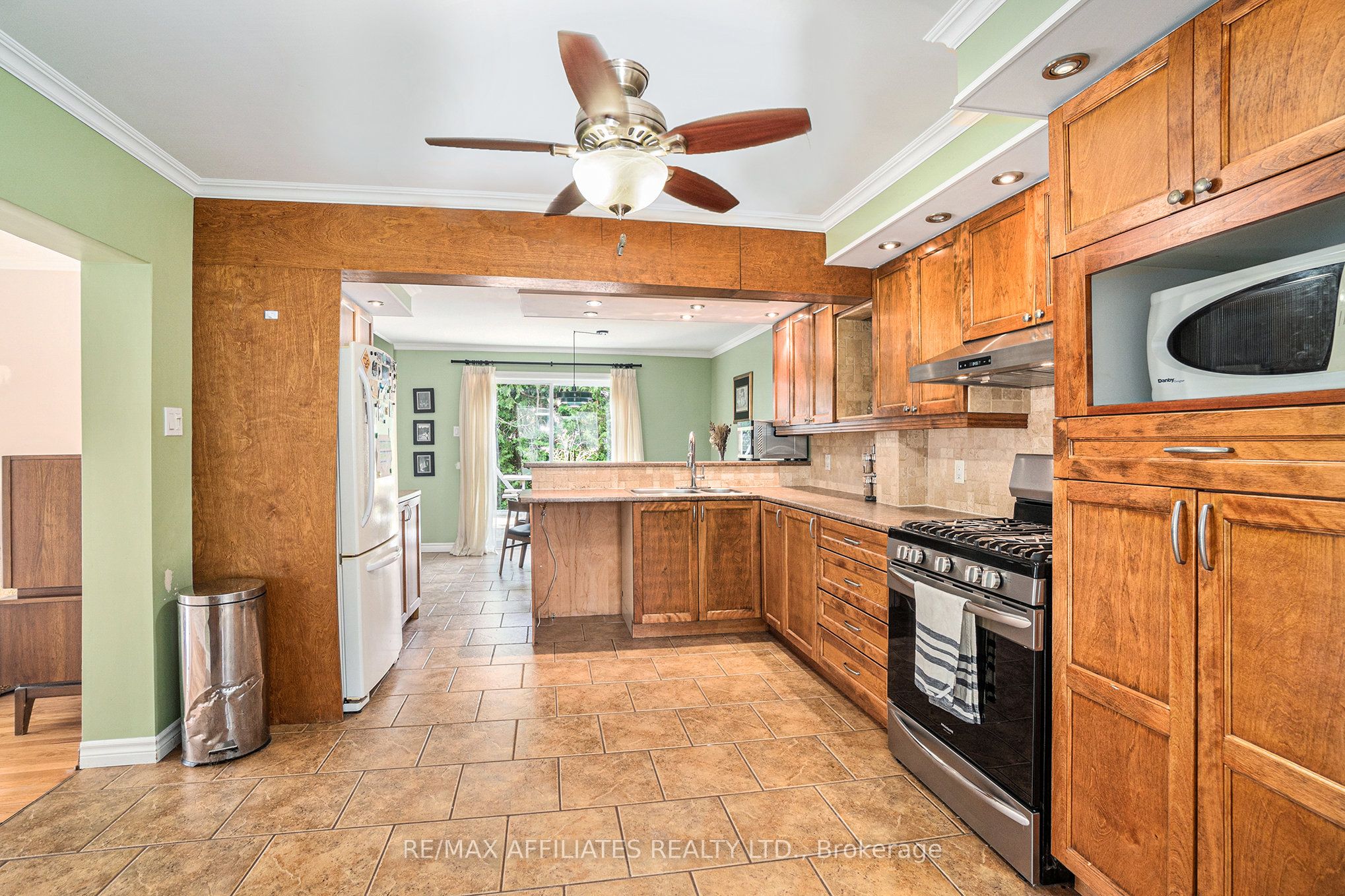 3971 Champlain Street Property Photo 8