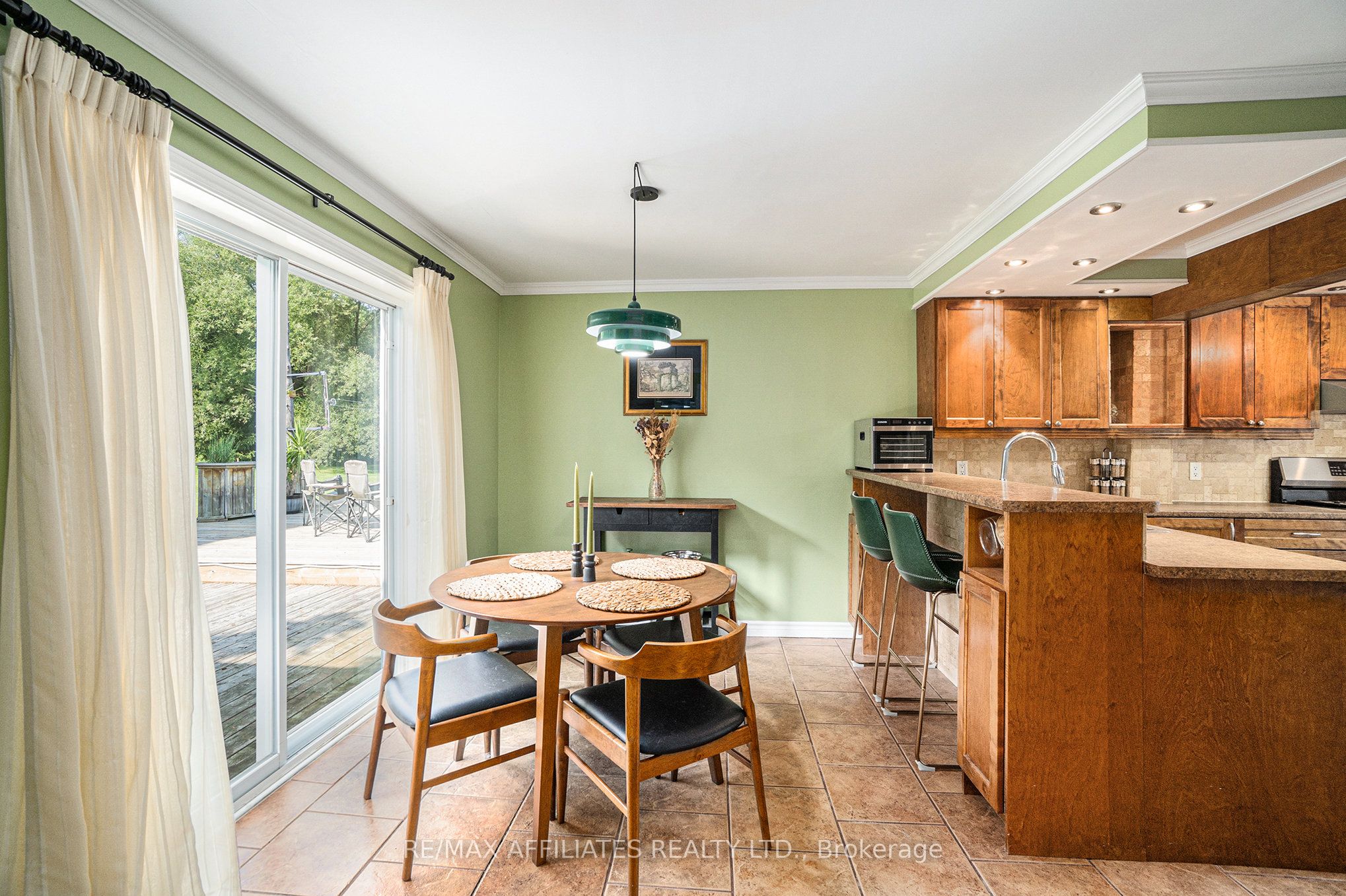 3971 Champlain Street Property Photo 10