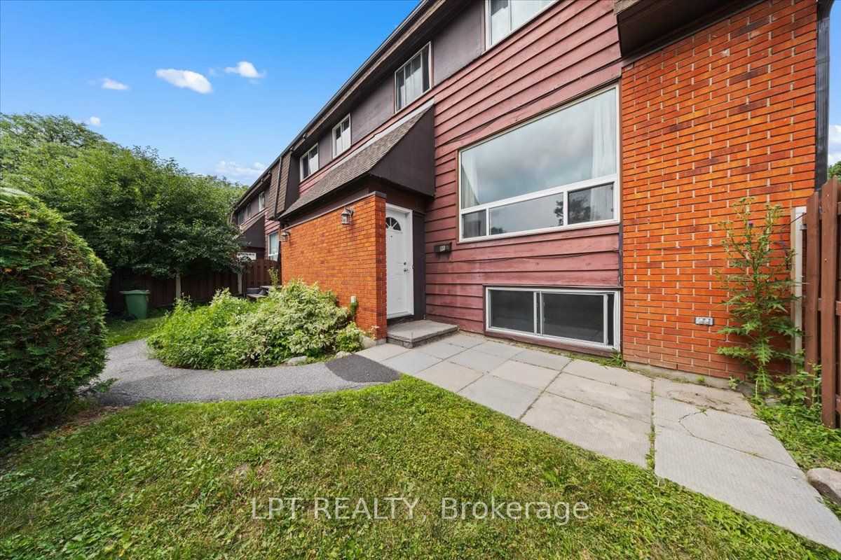 9 Banner Rd Property Photo 1