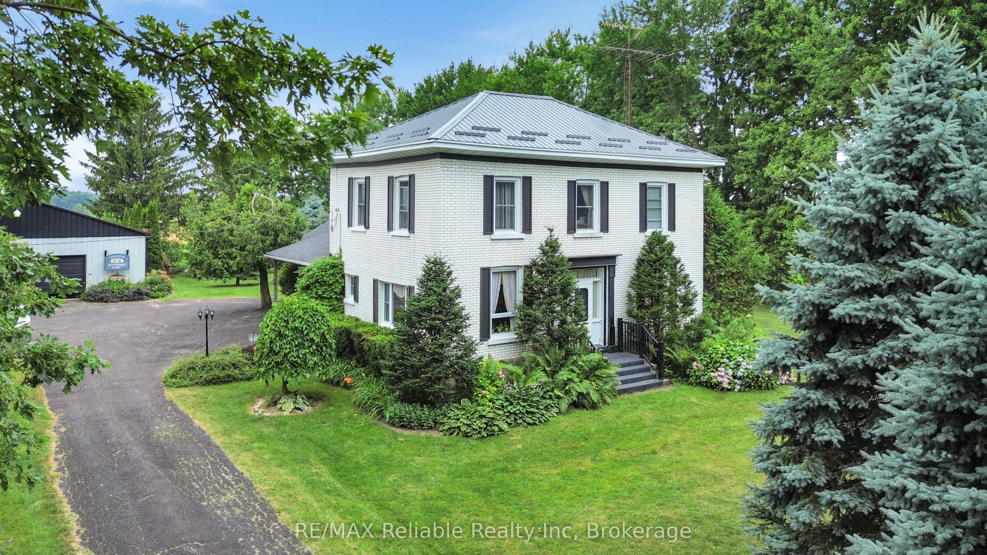 41541 Huron Road Property Photo 1
