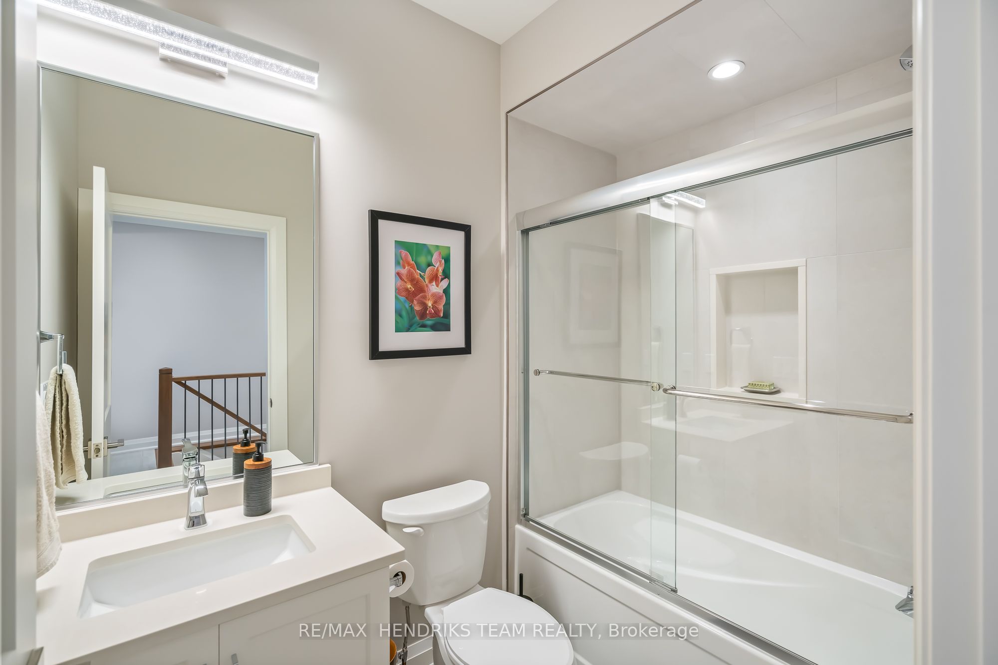12 Carrick Trail Property Photo 6