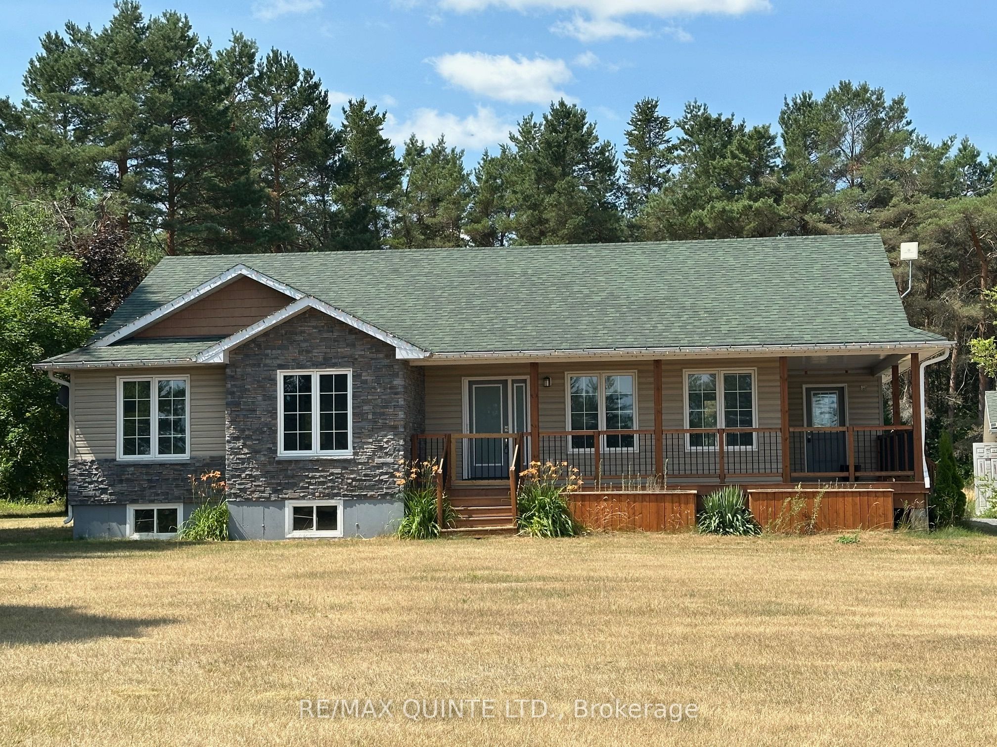 656 Tobacco Road Property Photo 1
